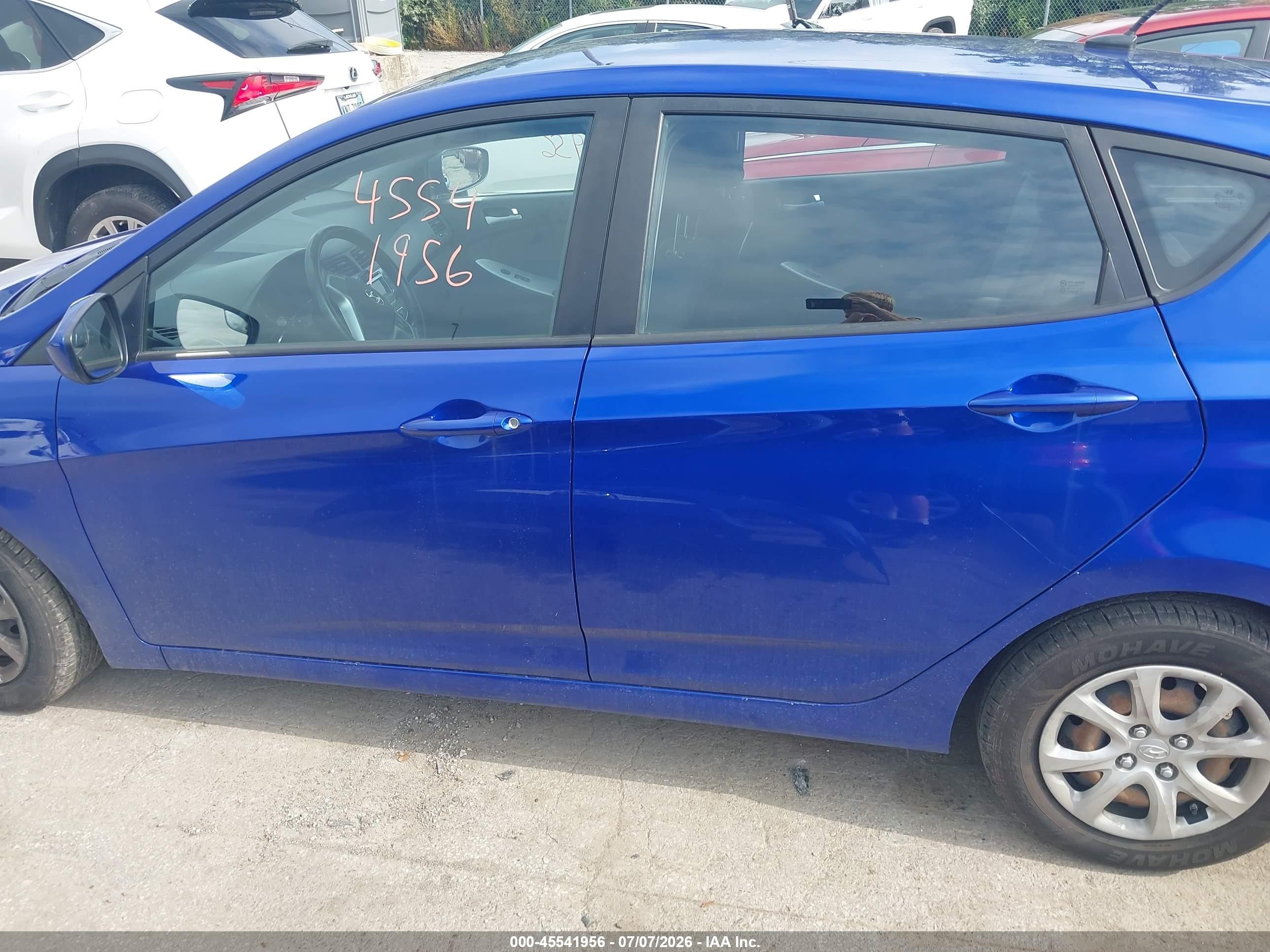 2014 Hyundai Accent Gs Blue vin: KMHCT5AE5EU148961