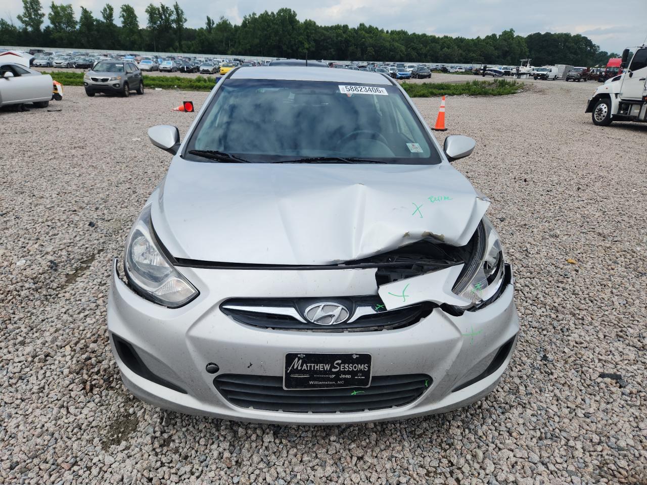 2014 Hyundai Accent Gs Silver vin: KMHCT5AE5EU172936