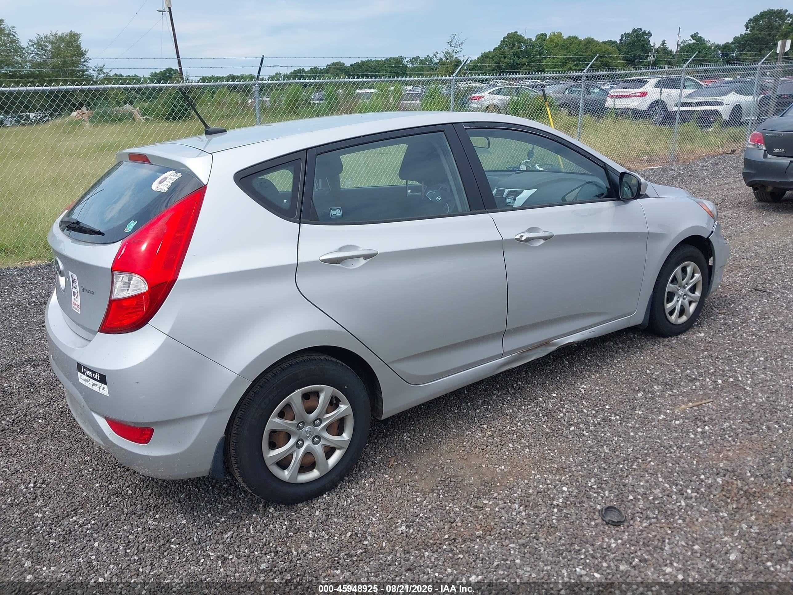 2014 Hyundai Accent Gs Серебряный vin: KMHCT5AE5EU188781