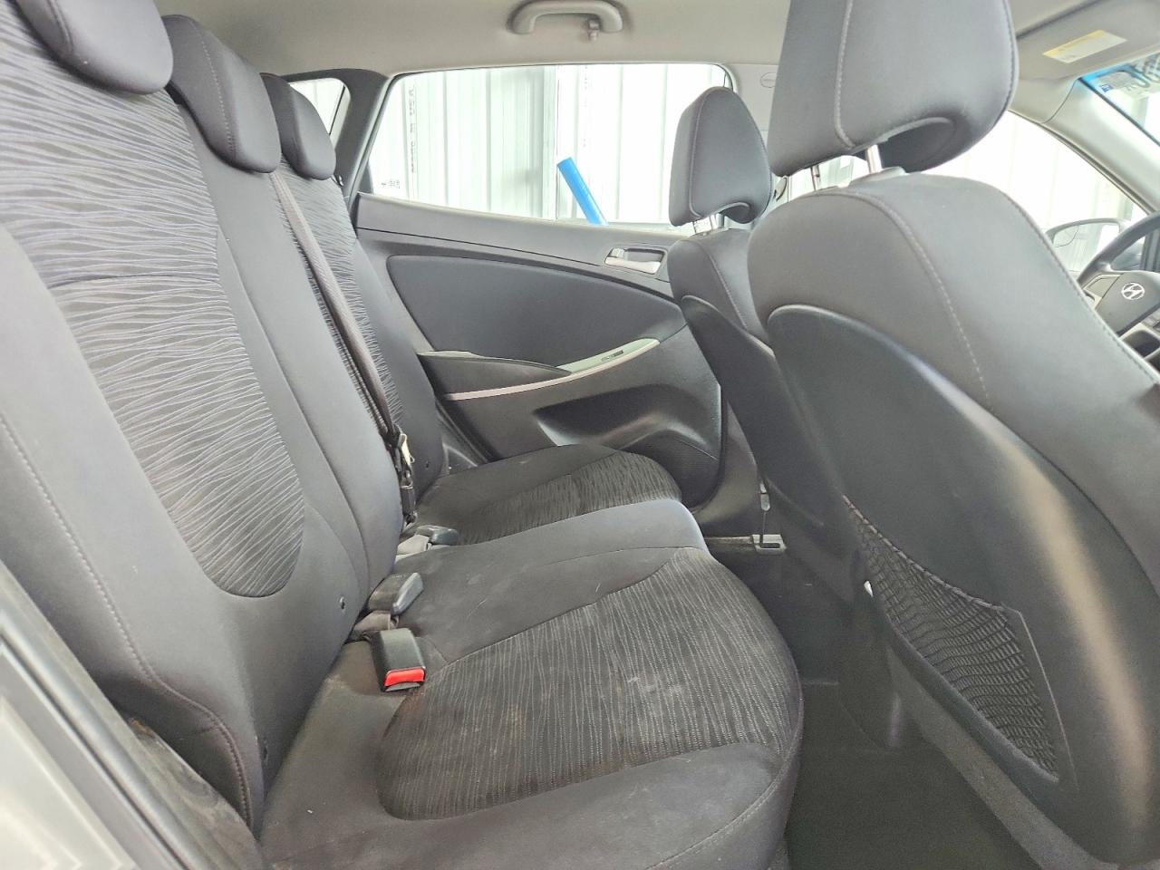 2015 Hyundai Accent Gs Silver vin: KMHCT5AE5FU219495