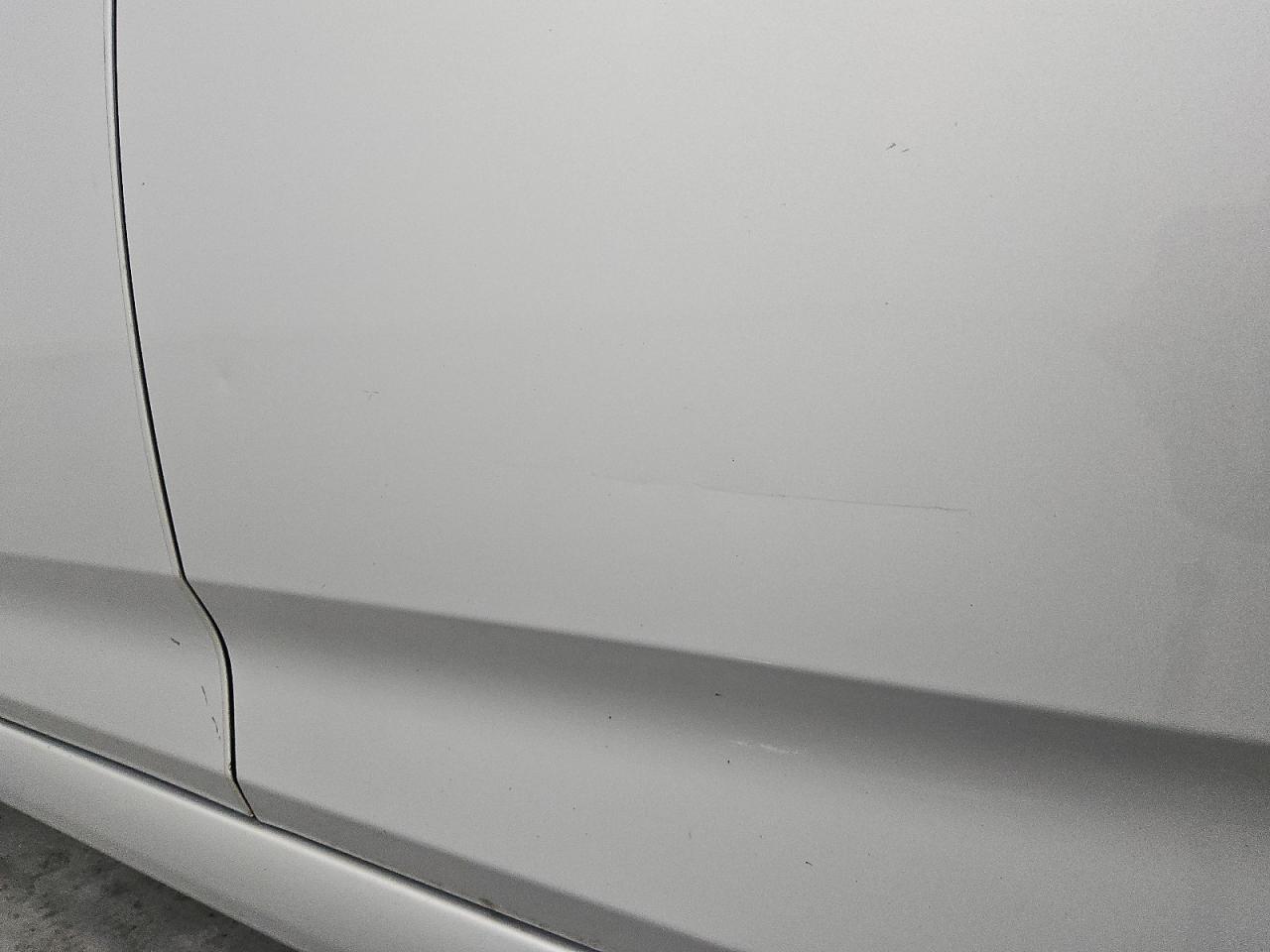 2013 Hyundai Accent Gs Серебряный vin: KMHCT5AE6DU116096 Damage: Left Front Door, Dent(S) W/ Paint Dmg, 6 To 7 Inches