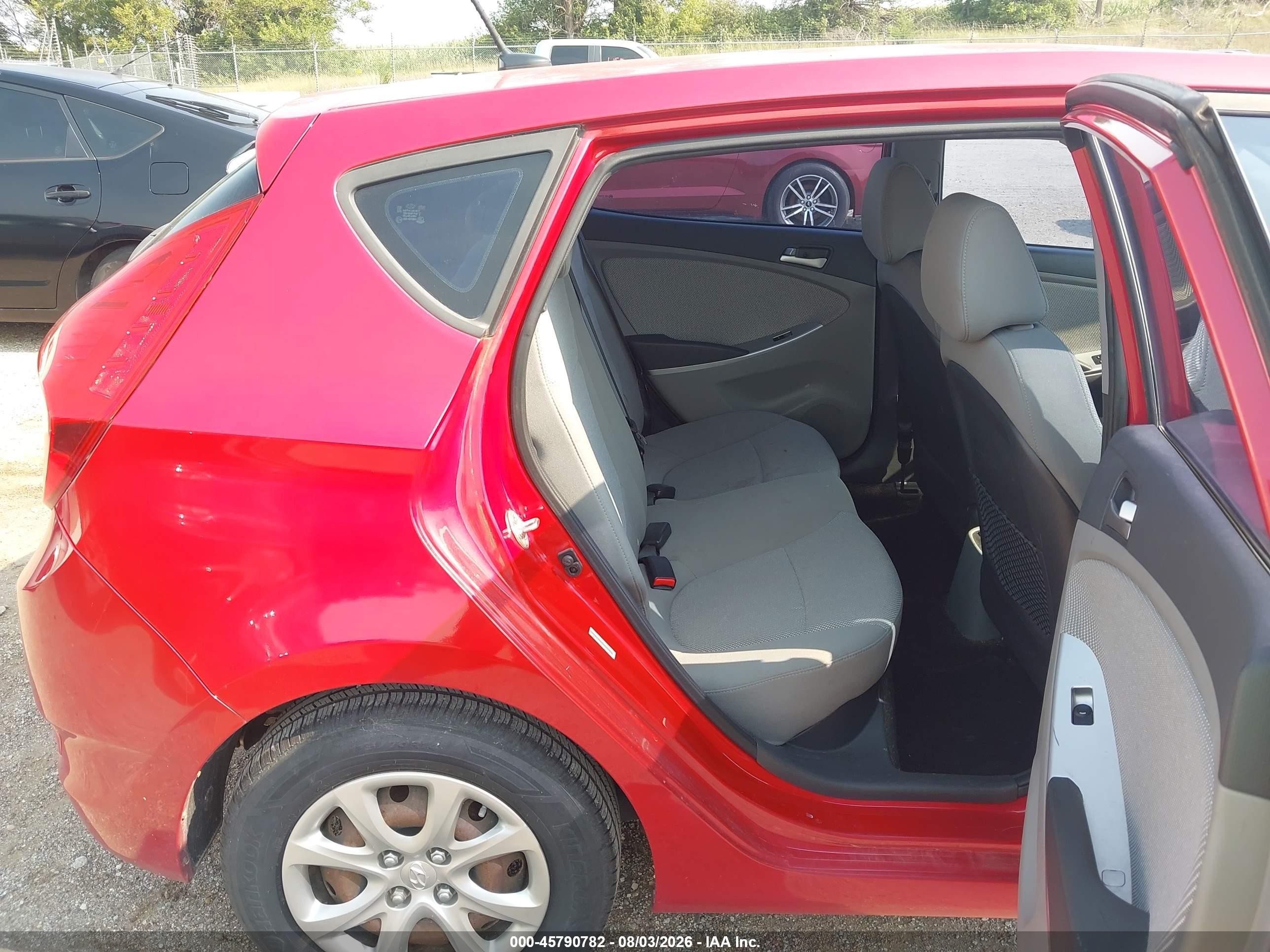 2014 Hyundai Accent Gs Red vin: KMHCT5AE6EU166367