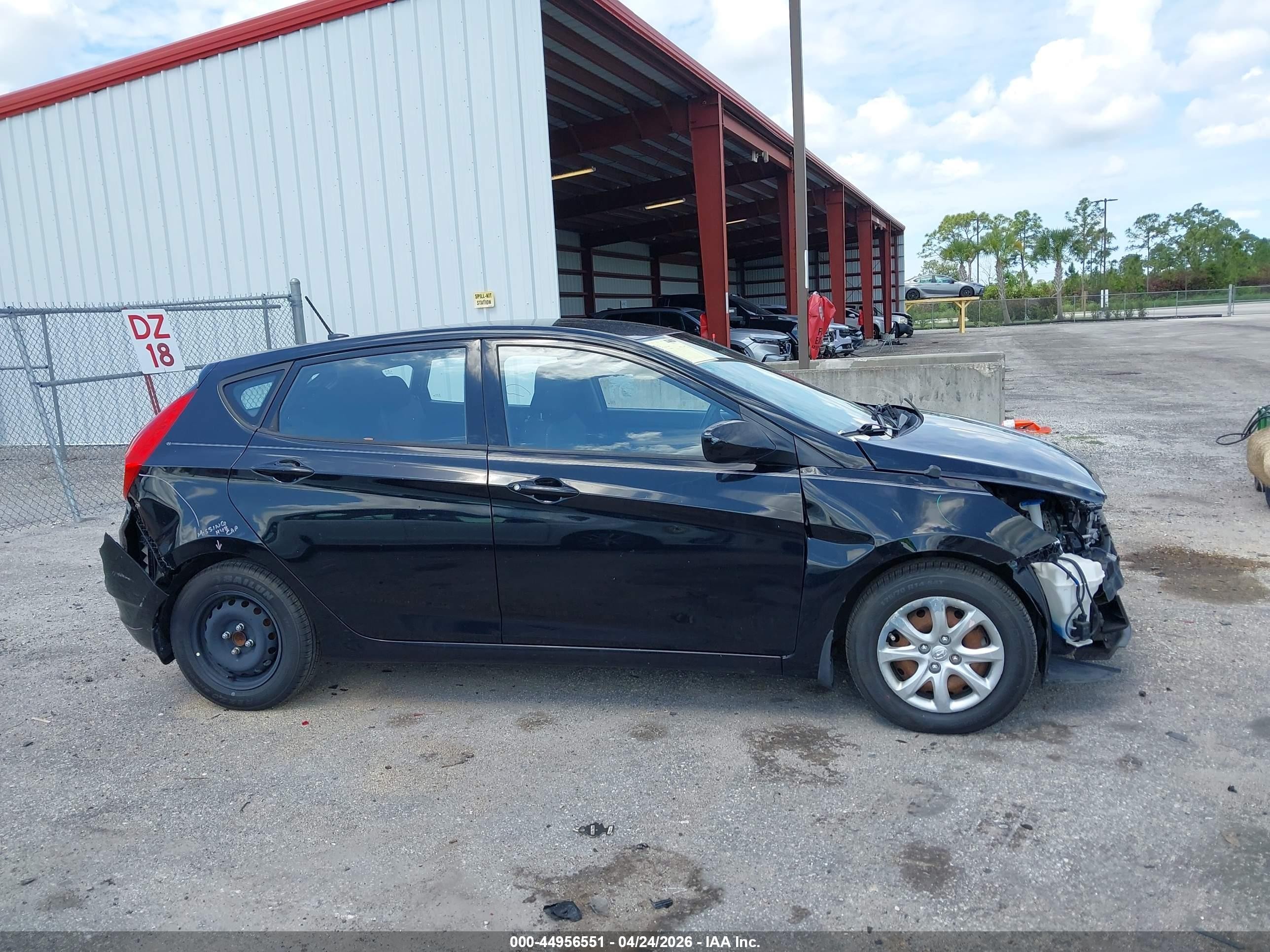 2014 Hyundai Accent Gs Black vin: KMHCT5AE6EU183525