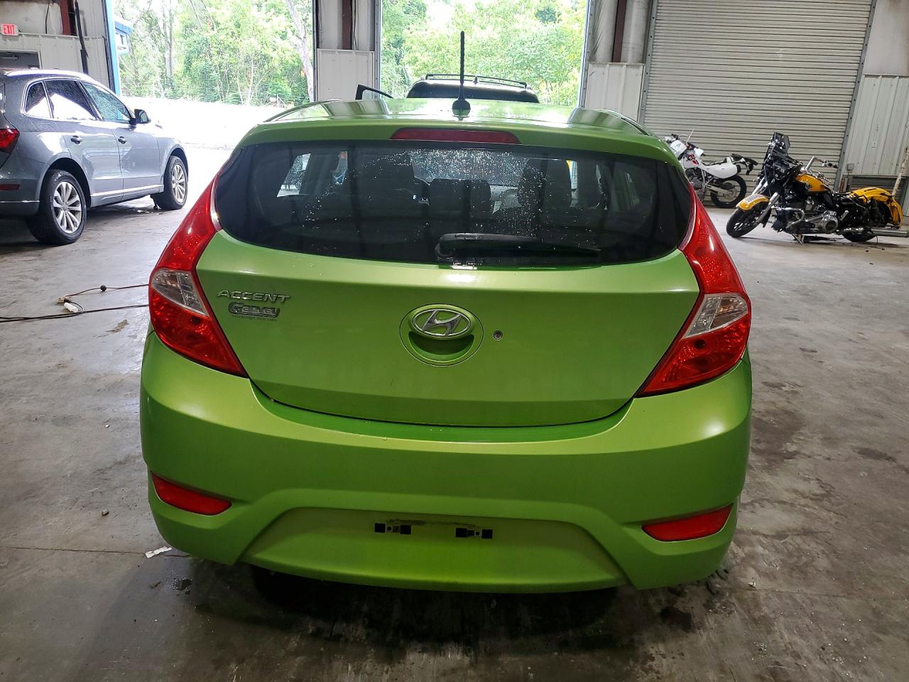 2014 Hyundai Accent Gs Green vin: KMHCT5AE6EU185744