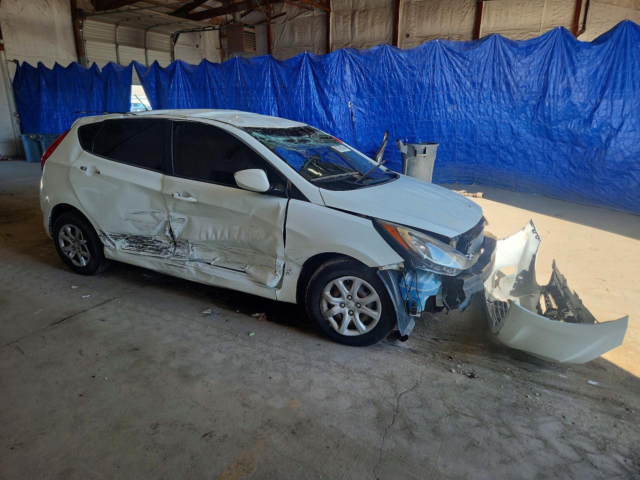 2012 Hyundai Accent Gs Белый vin: KMHCT5AE7CU015535