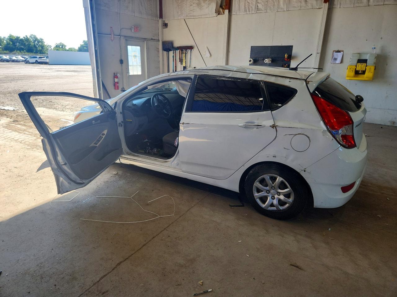 2012 Hyundai Accent Gs Белый vin: KMHCT5AE7CU015535