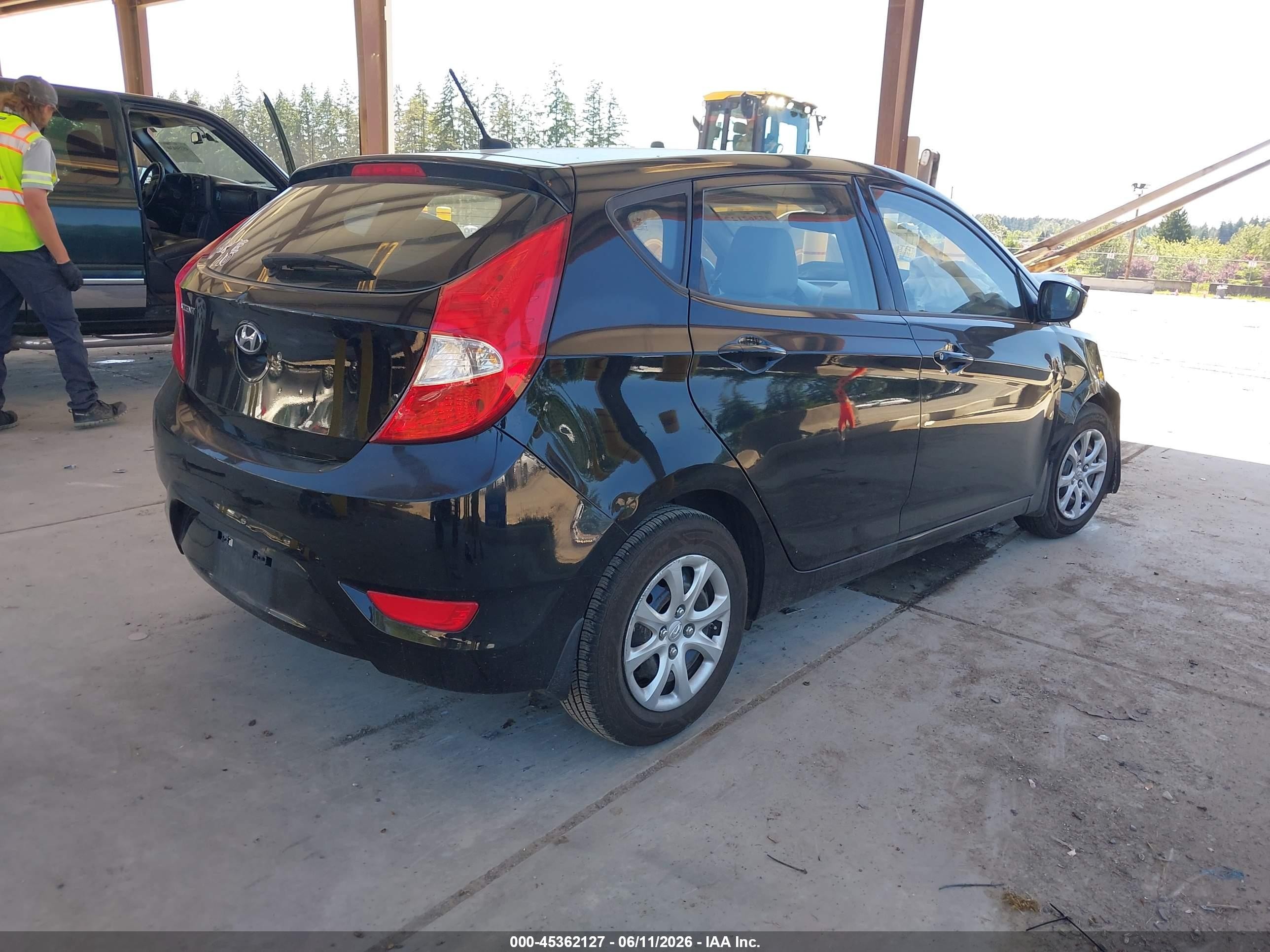 2012 Hyundai Accent Gs Black vin: KMHCT5AE7CU046316