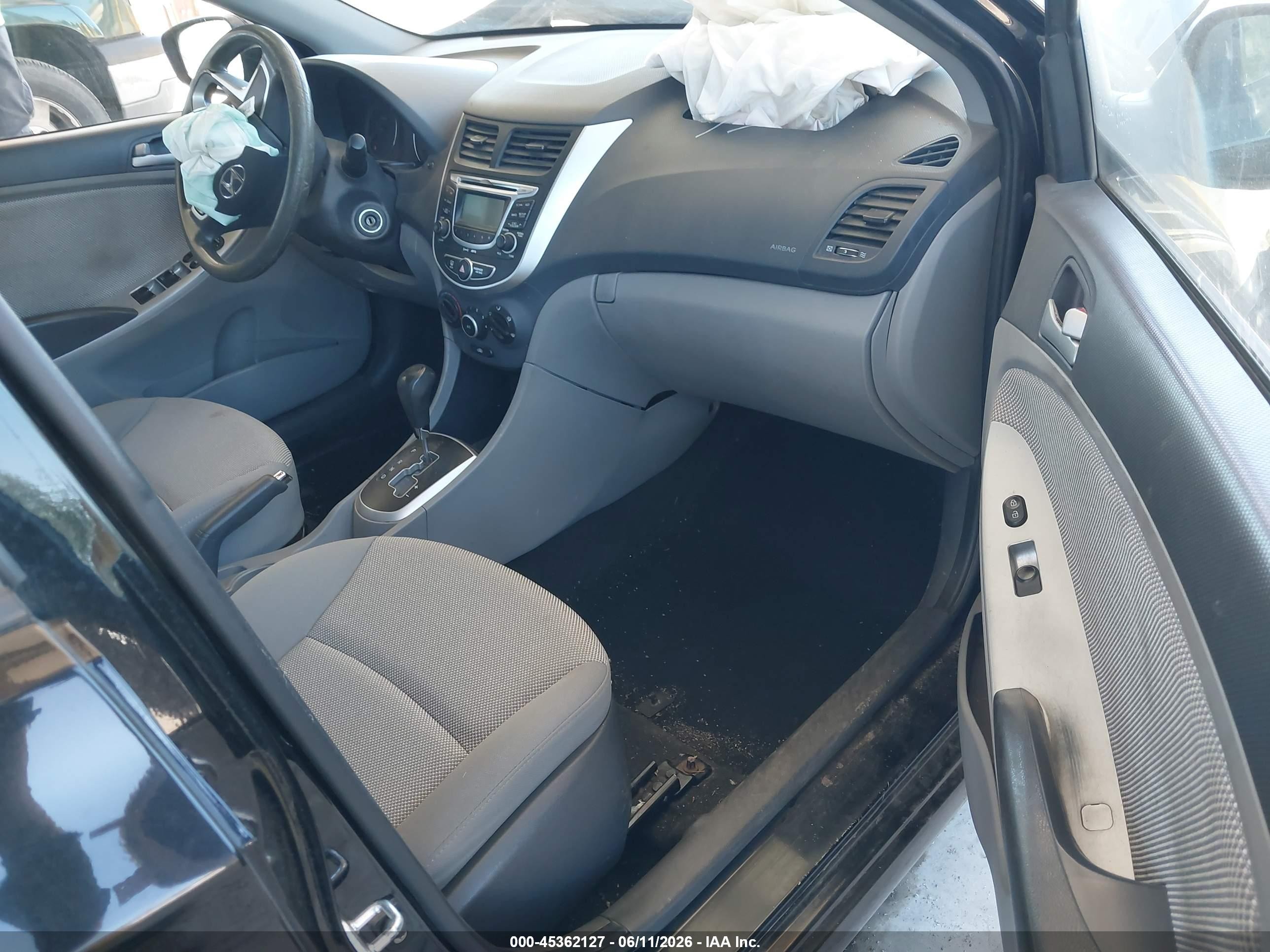2012 Hyundai Accent Gs Black vin: KMHCT5AE7CU046316