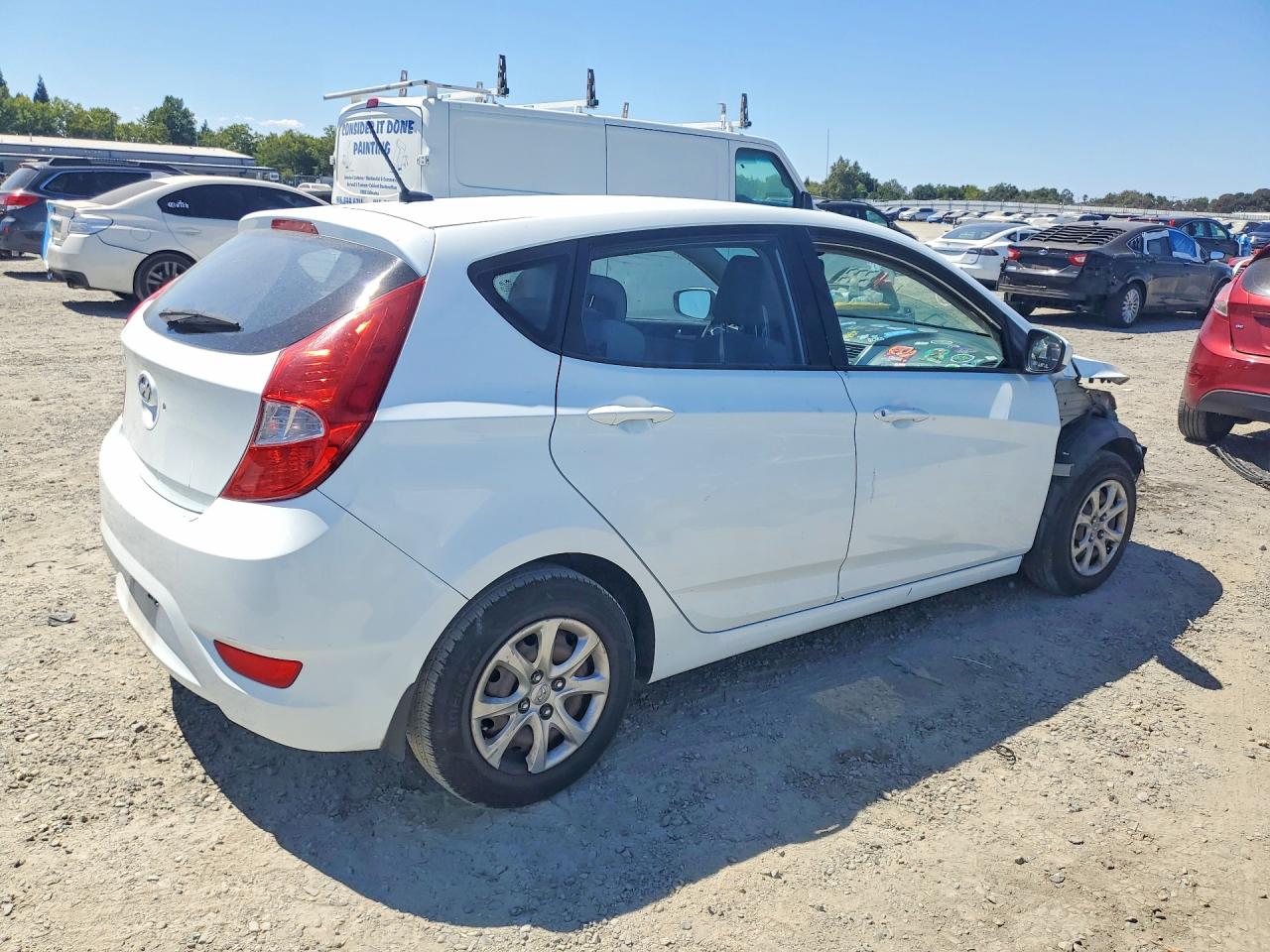 2012 Hyundai Accent Gs White vin: KMHCT5AE7CU051712