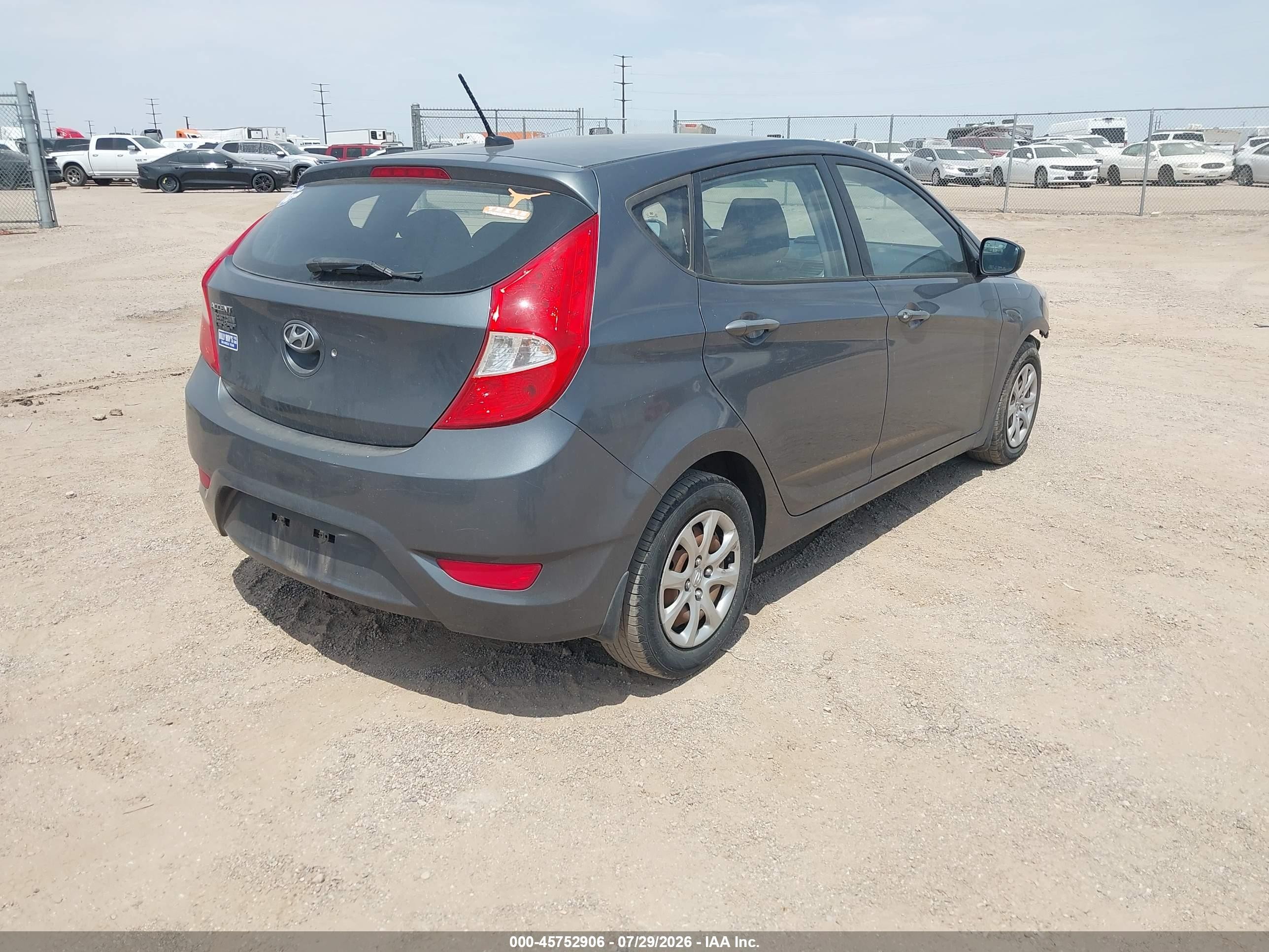 2013 Hyundai Accent Gs Серый vin: KMHCT5AE7DU100389