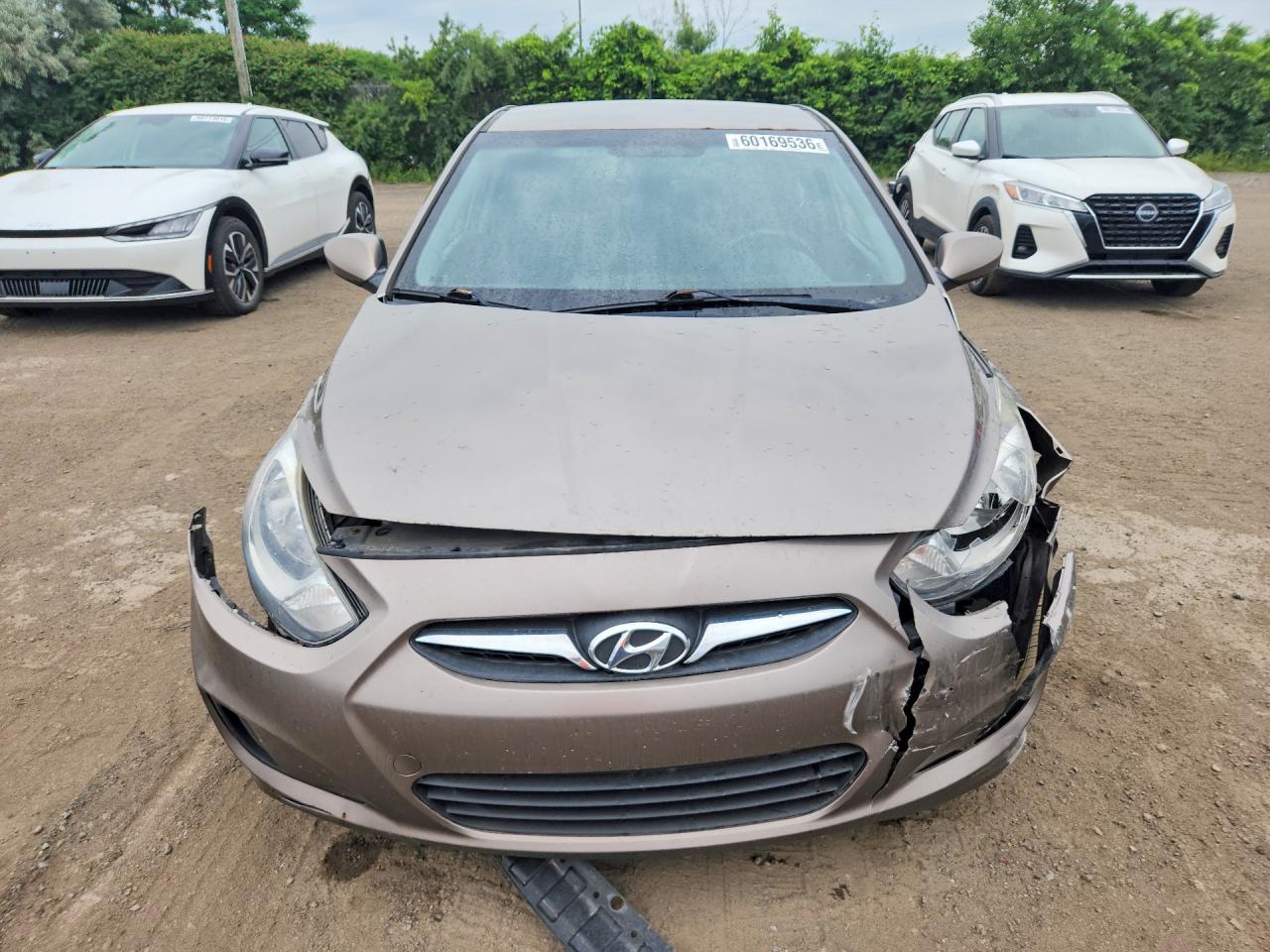 2013 Hyundai Accent Gs Tan vin: KMHCT5AE7DU131710