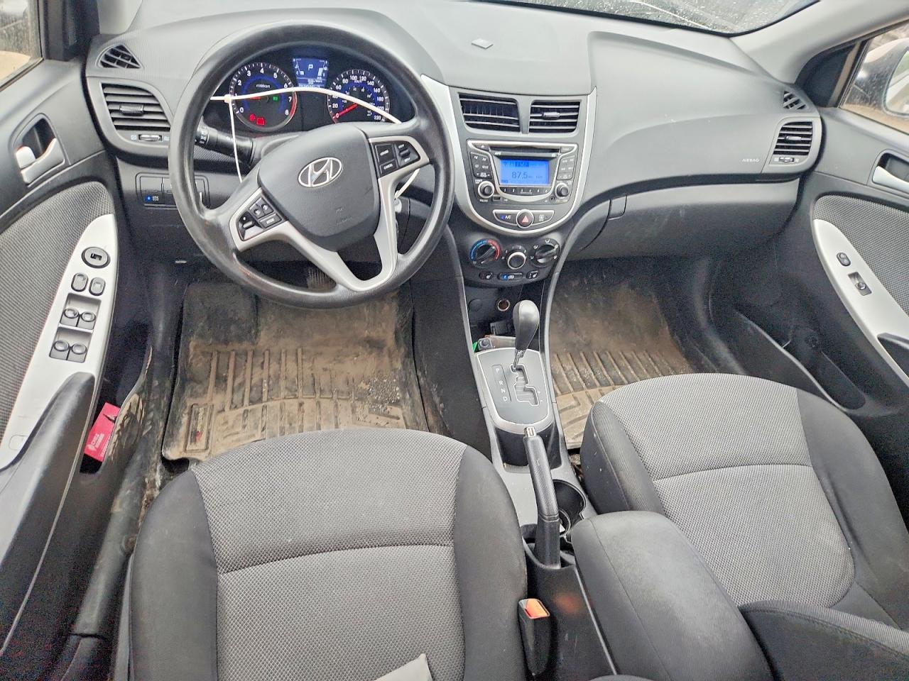 2013 Hyundai Accent Gs Tan vin: KMHCT5AE7DU131710