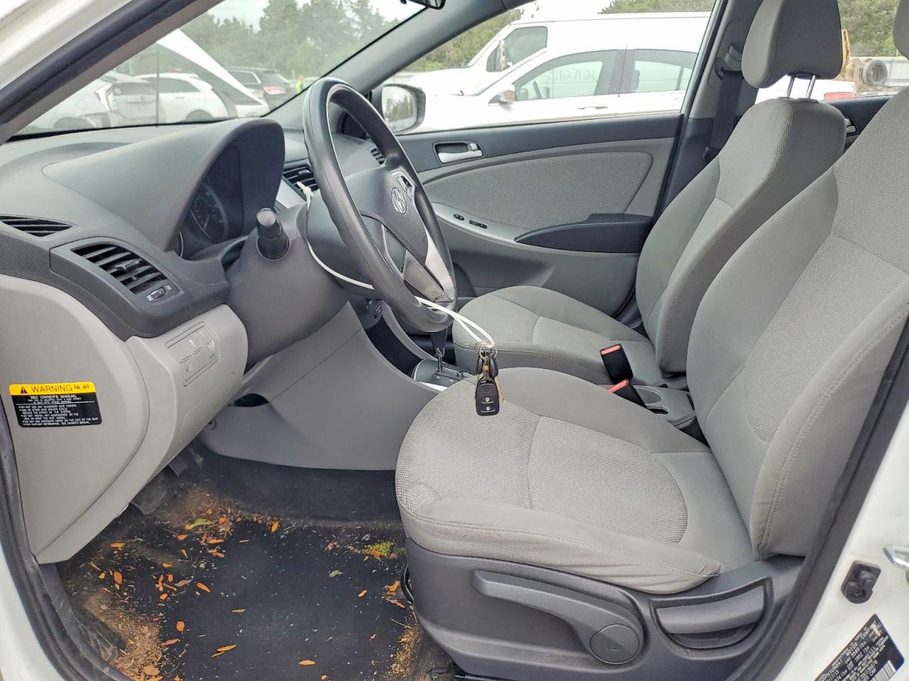 2013 Hyundai Accent Gs White vin: KMHCT5AE7DU136678