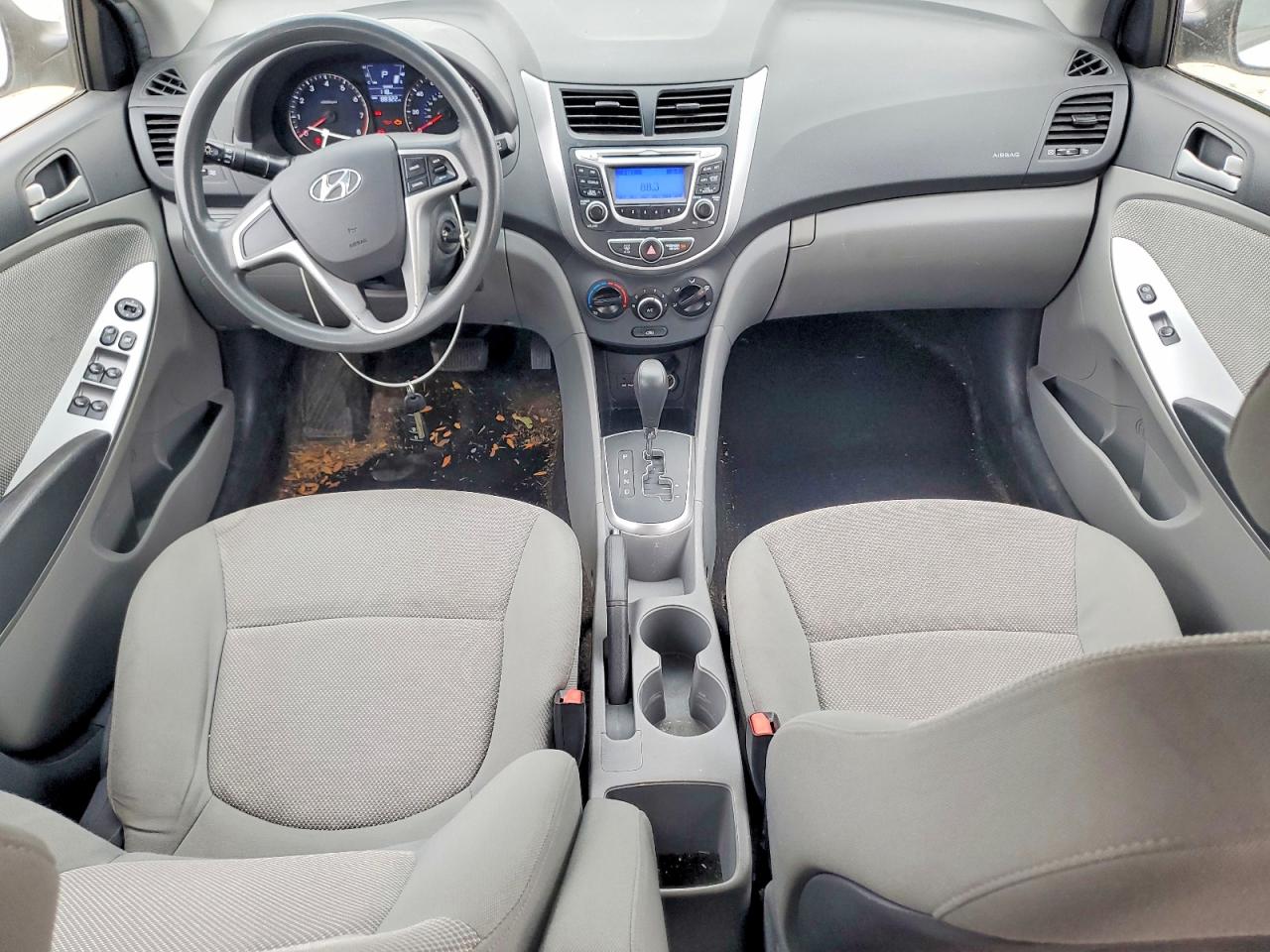 2013 Hyundai Accent Gs White vin: KMHCT5AE7DU136678