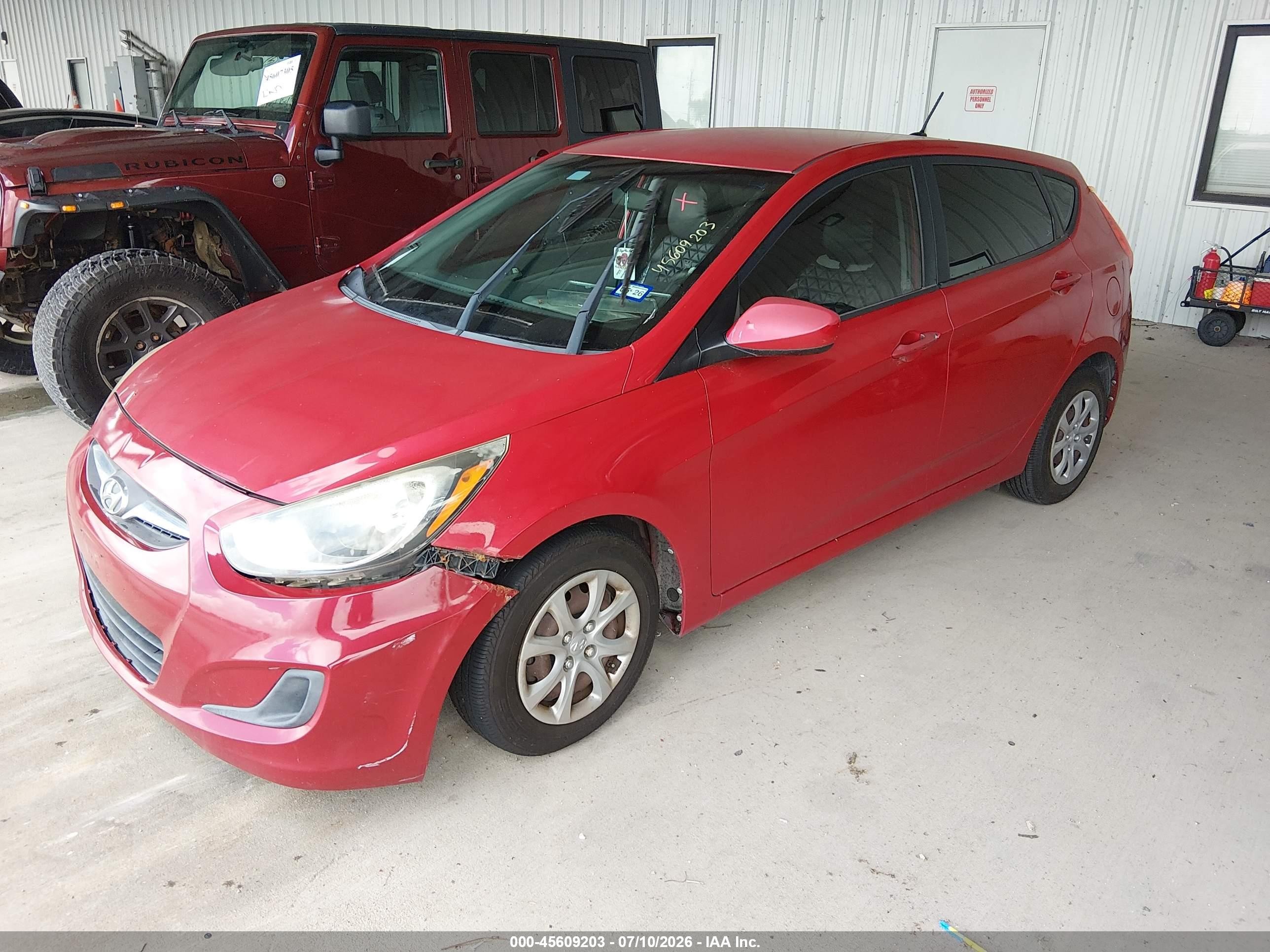 2014 Hyundai Accent Gs Red vin: KMHCT5AE7EU141297