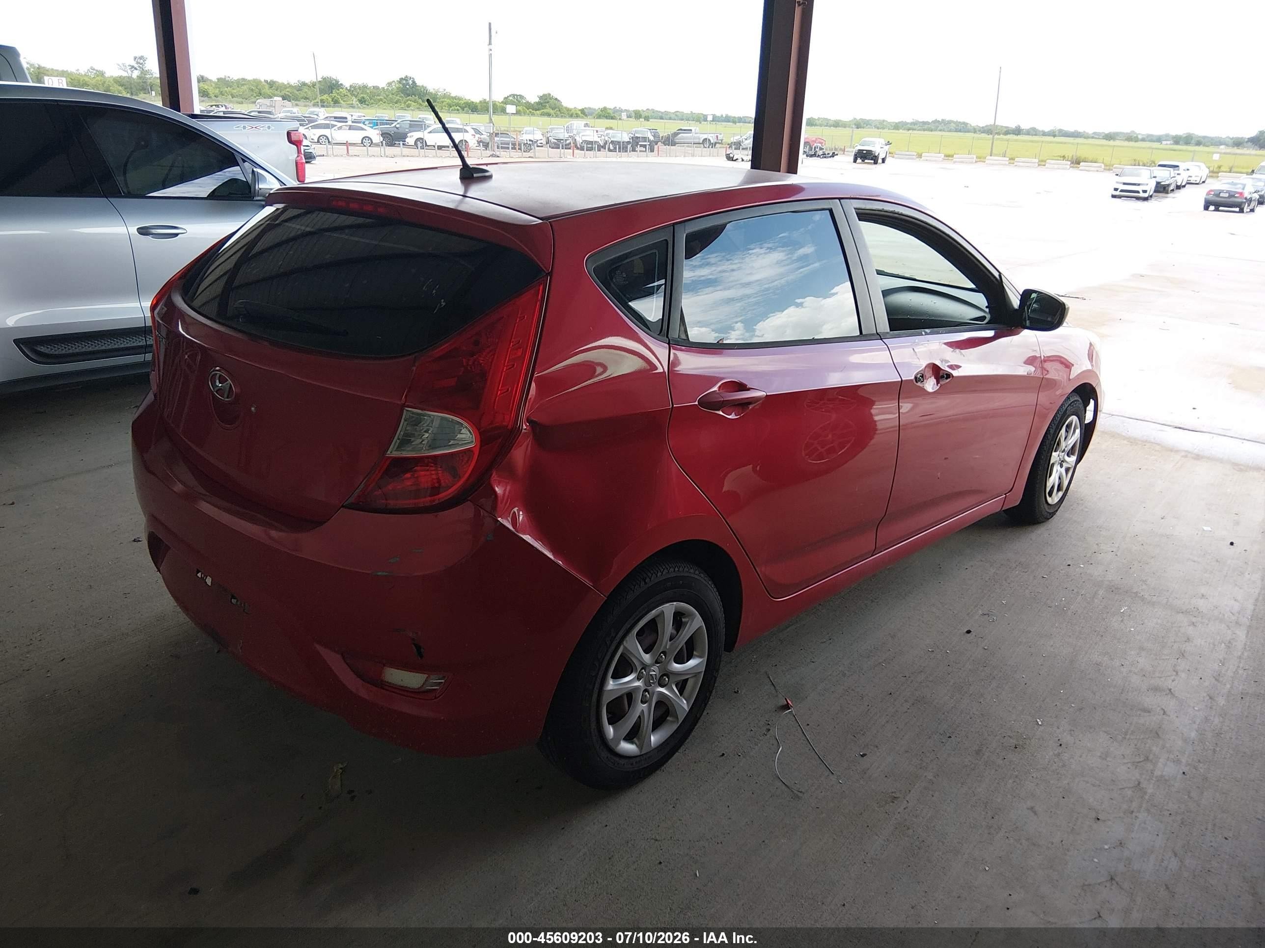 2014 Hyundai Accent Gs Red vin: KMHCT5AE7EU141297