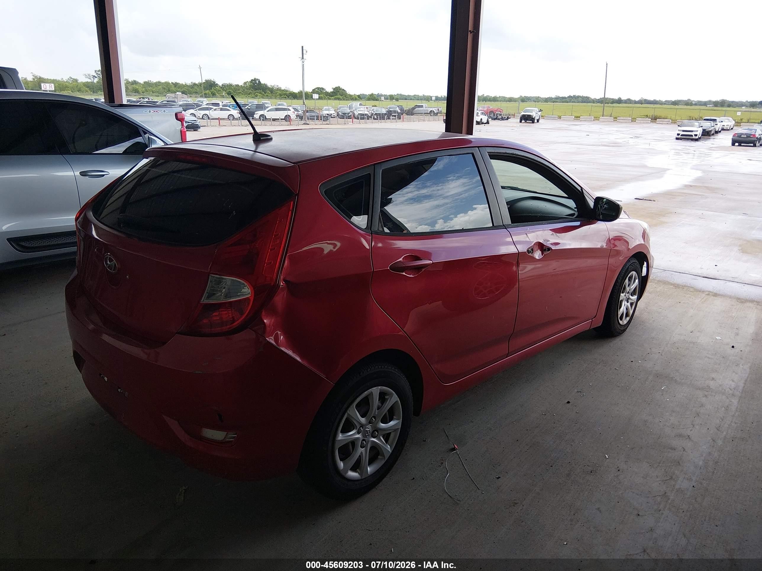 2014 Hyundai Accent Gs Red vin: KMHCT5AE7EU141297