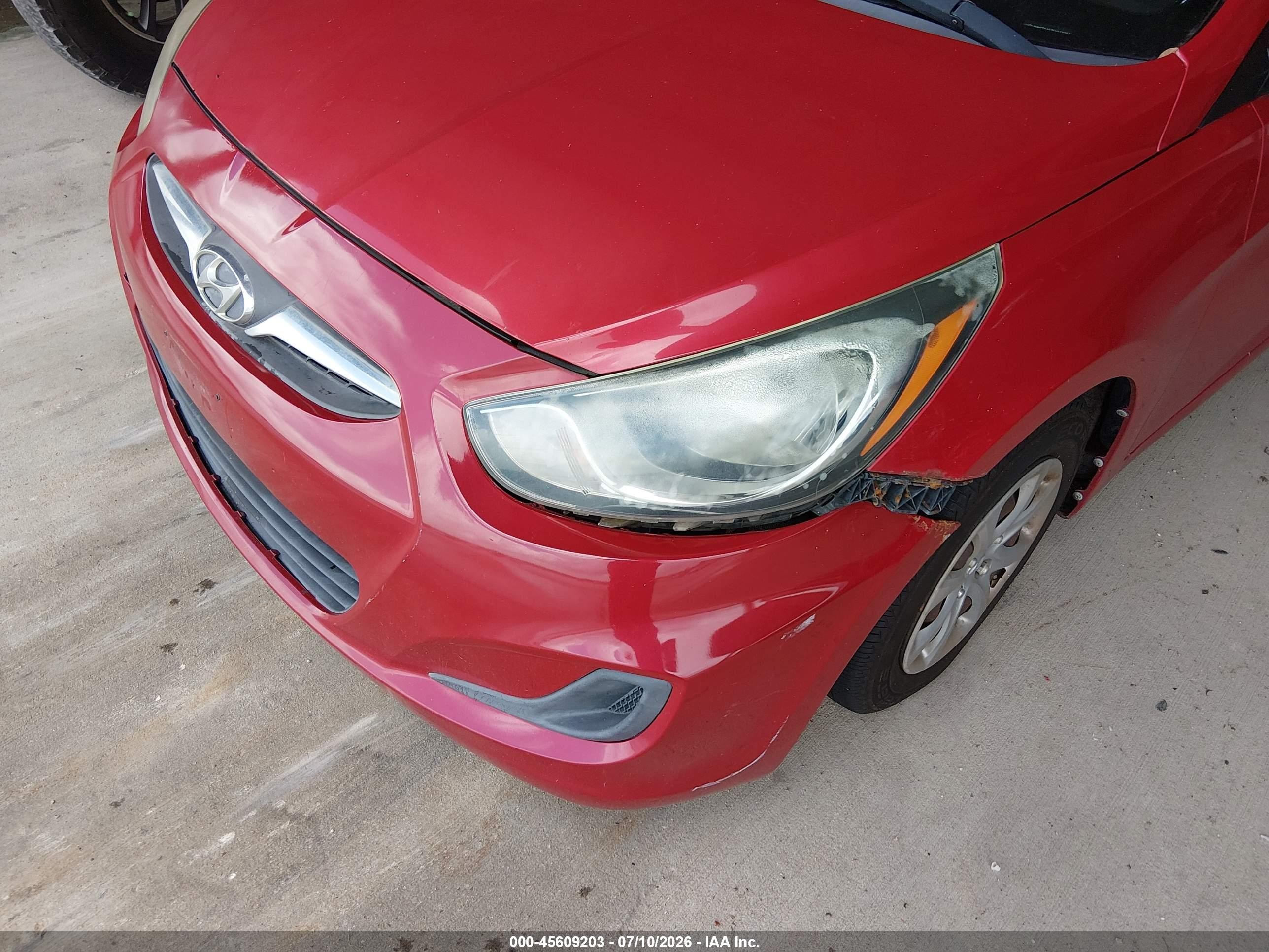 2014 Hyundai Accent Gs Red vin: KMHCT5AE7EU141297