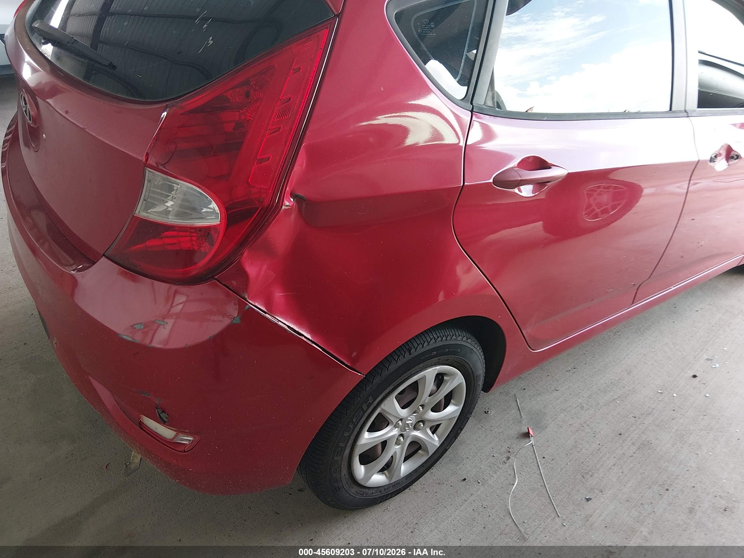 2014 Hyundai Accent Gs Red vin: KMHCT5AE7EU141297