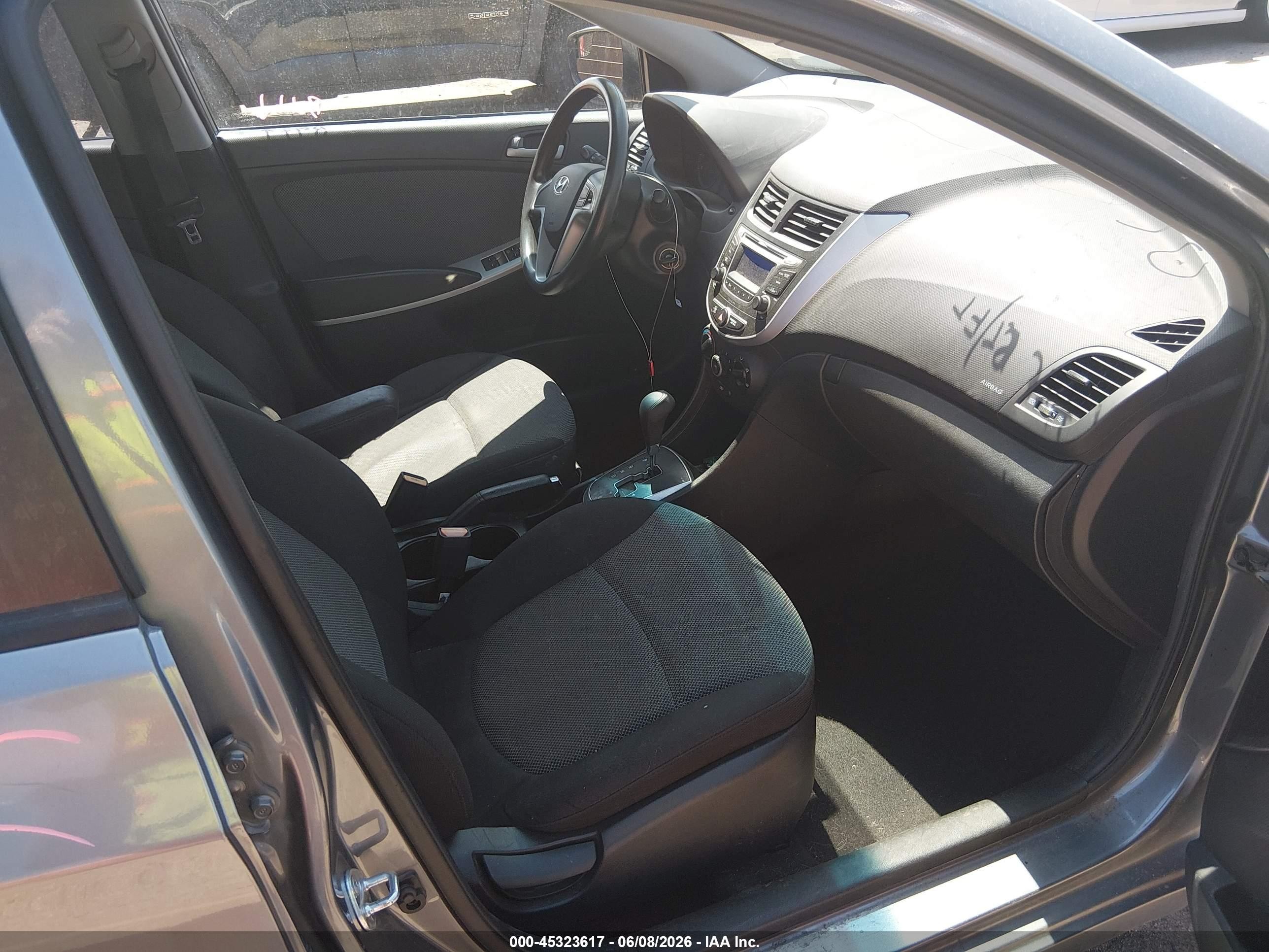 2014 Hyundai Accent Gs Серый vin: KMHCT5AE7EU171514