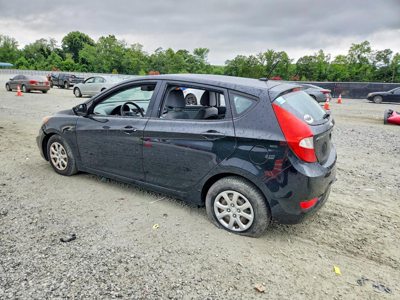 2014 Hyundai Accent Gs Черный vin: KMHCT5AE7EU174008