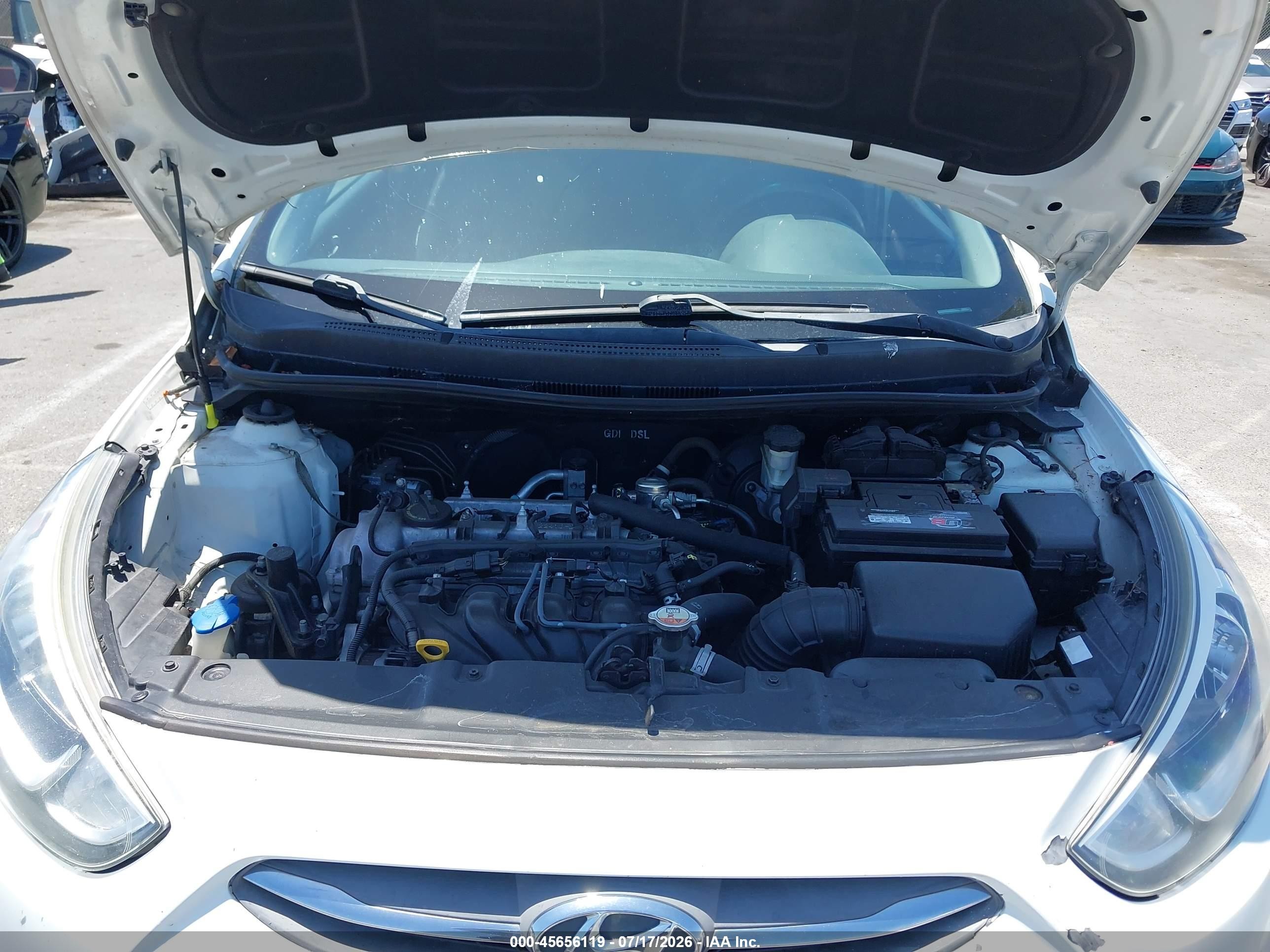 2015 Hyundai Accent Gs White vin: KMHCT5AE7FU200897