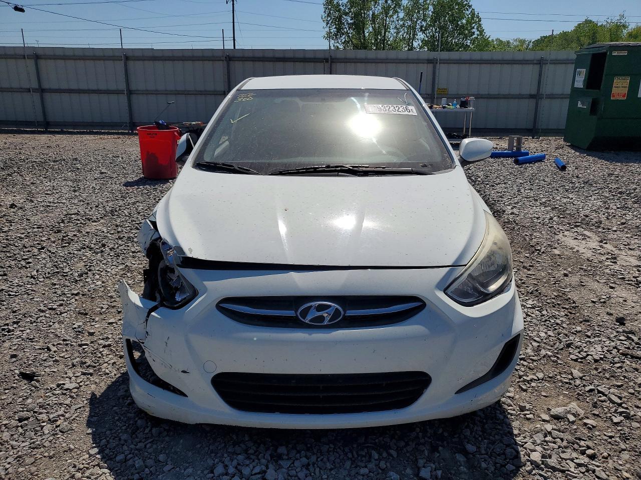 2015 Hyundai Accent Gs White vin: KMHCT5AE7FU217280