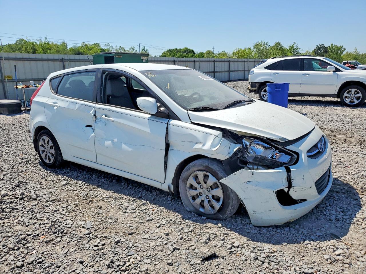 2015 Hyundai Accent Gs White vin: KMHCT5AE7FU217280
