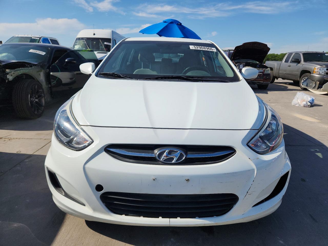 2015 Hyundai Accent Gs White vin: KMHCT5AE7FU219739