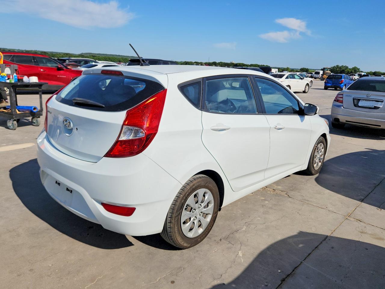 2015 Hyundai Accent Gs White vin: KMHCT5AE7FU219739