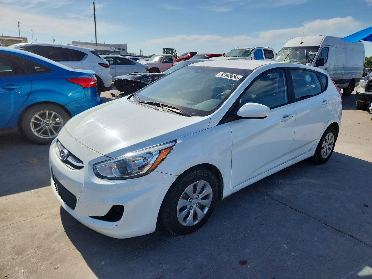 2015 Hyundai Accent Gs White vin: KMHCT5AE7FU219739