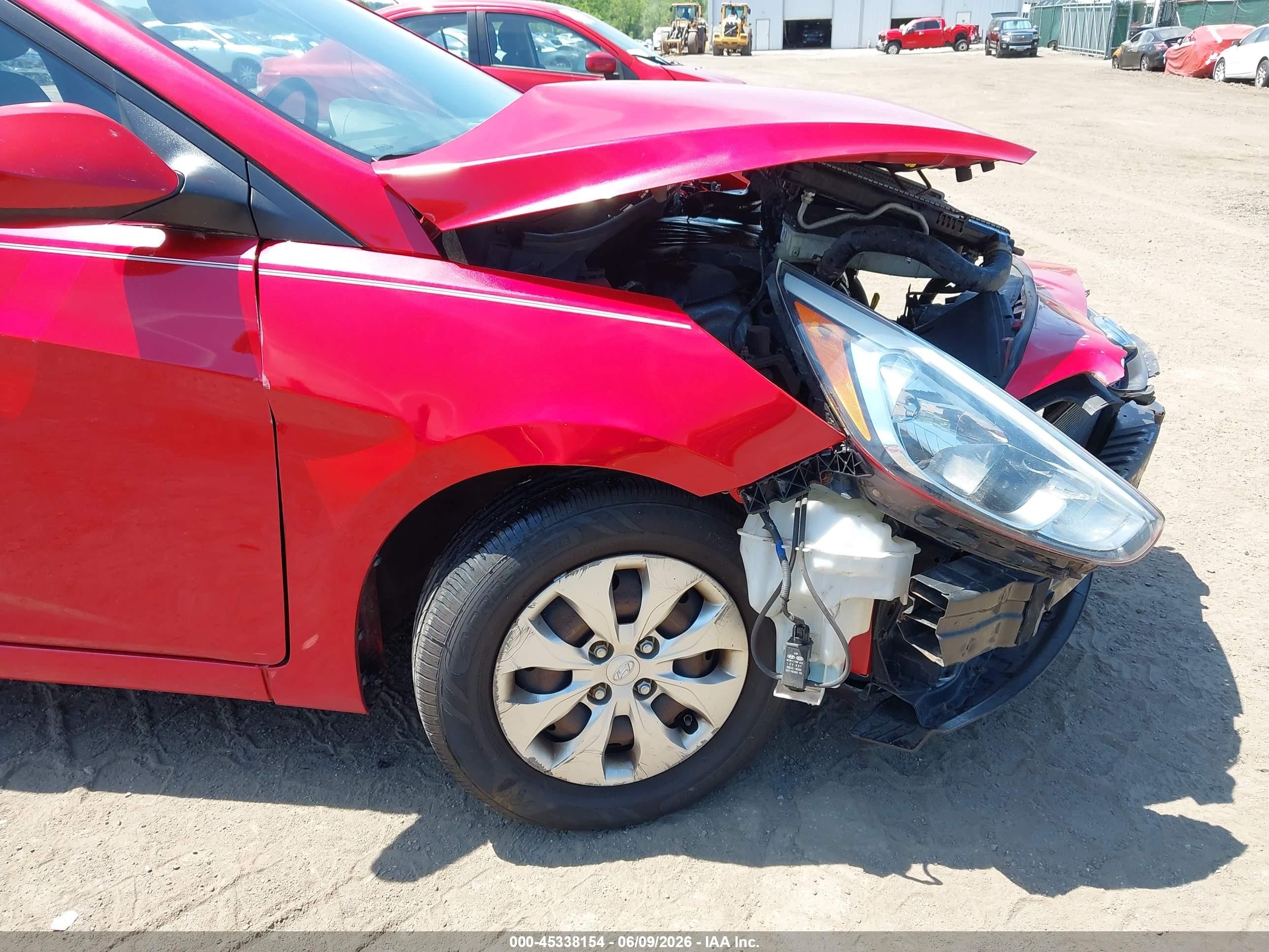 2015 Hyundai Accent Gs Red vin: KMHCT5AE7FU225119