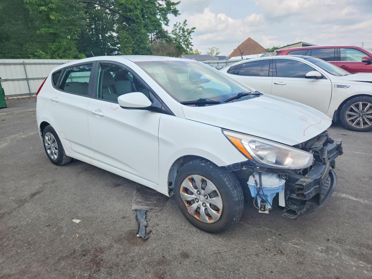 2017 Hyundai Accent Se Белый vin: KMHCT5AE7HU340886