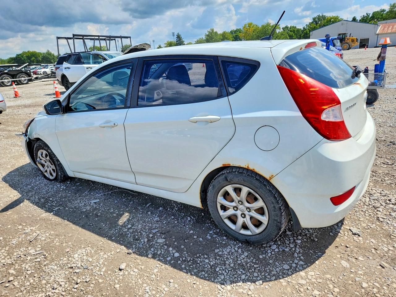 2012 Hyundai Accent Gs White vin: KMHCT5AE8CU043991