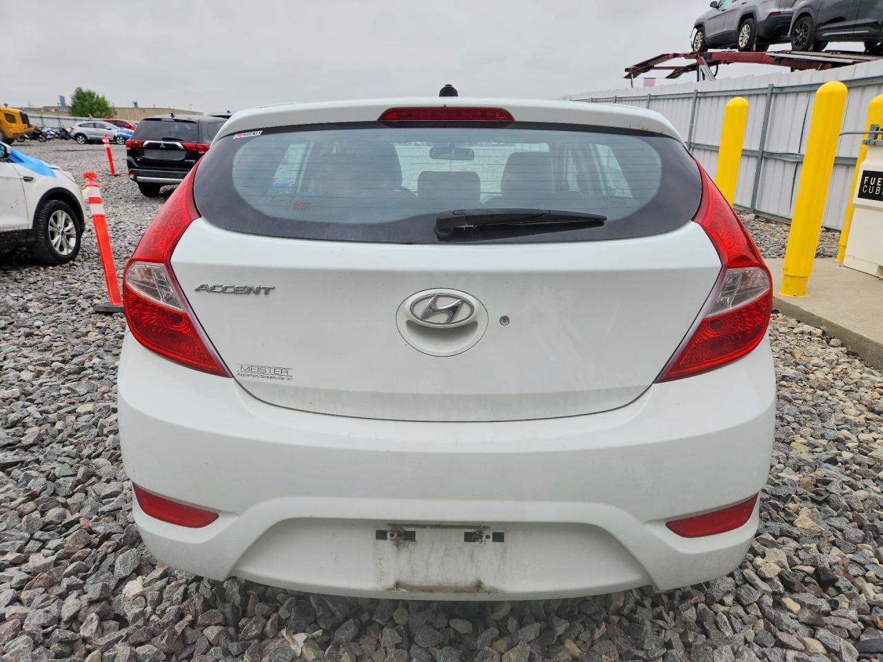 2013 Hyundai Accent Gs White vin: KMHCT5AE8DU072103