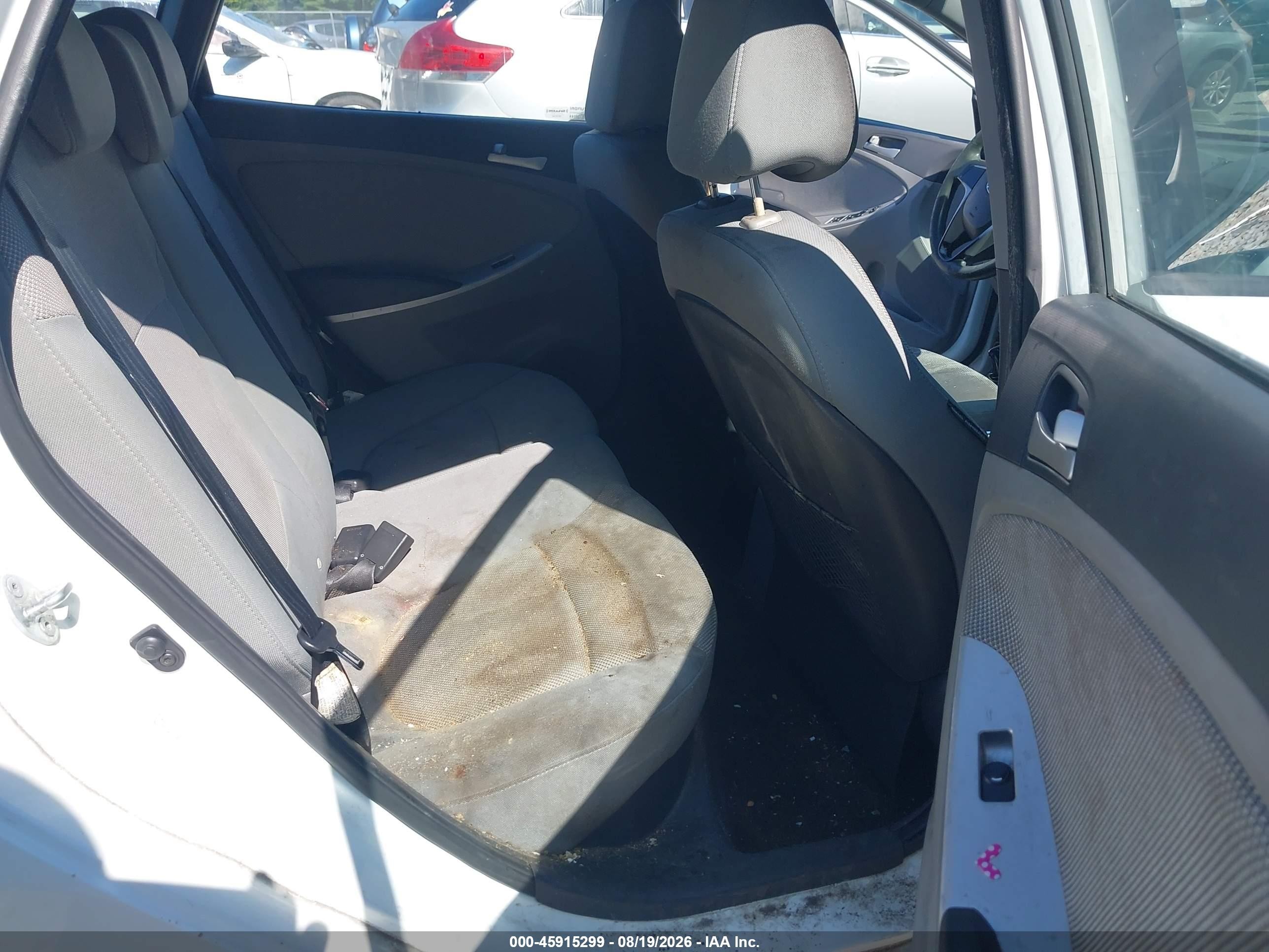 2013 Hyundai Accent Gs Белый vin: KMHCT5AE8DU084610