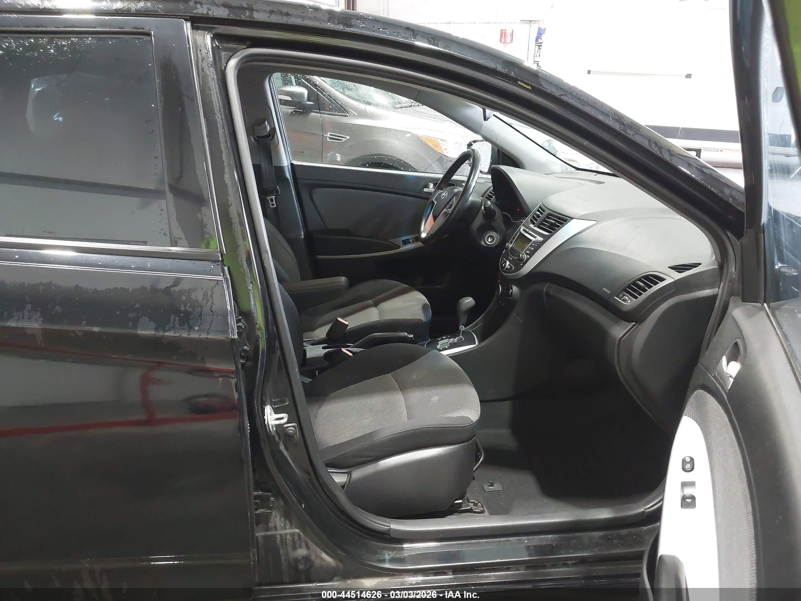2013 Hyundai Accent Gs Black vin: KMHCT5AE8DU084655