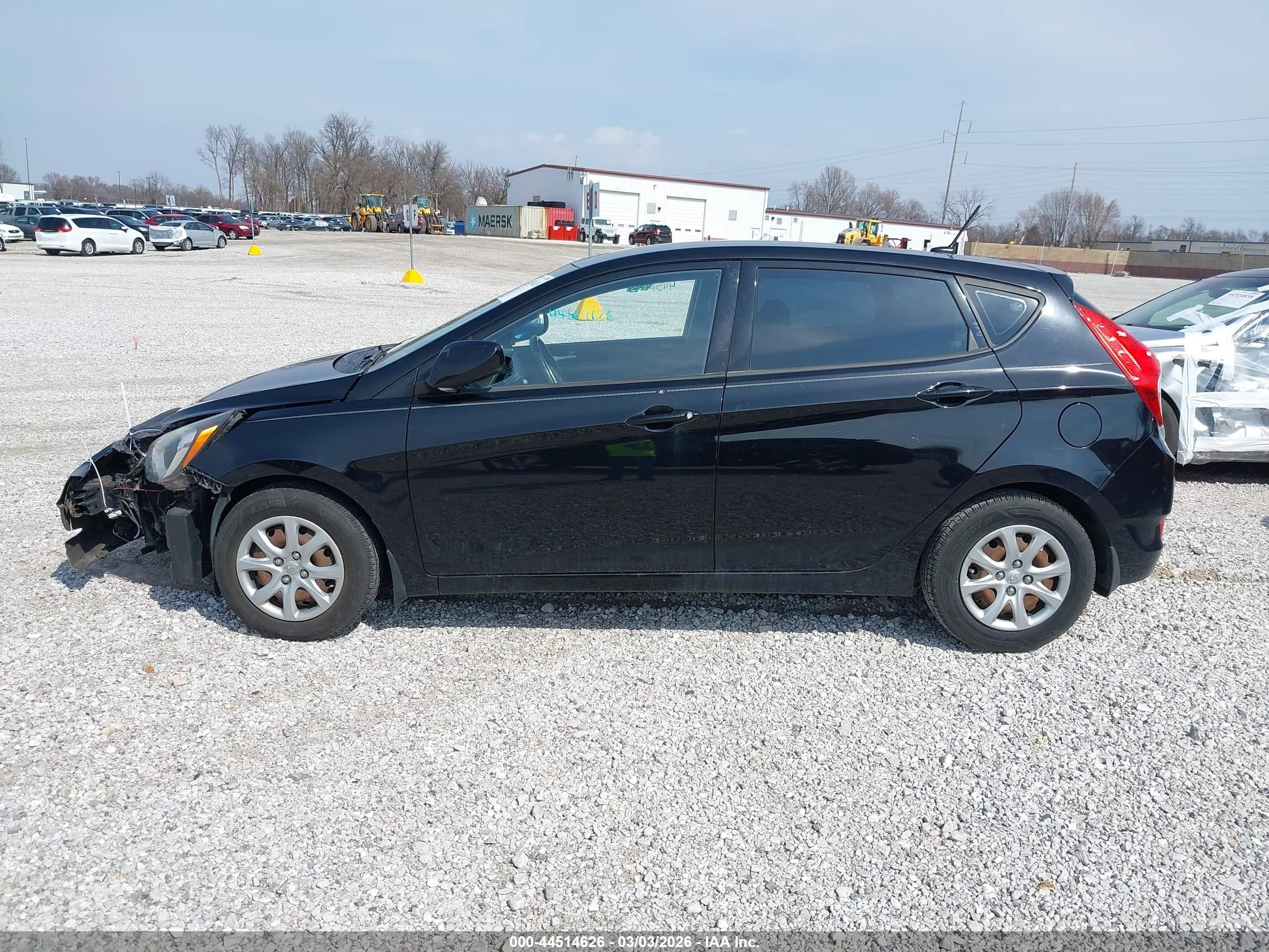 2013 Hyundai Accent Gs Black vin: KMHCT5AE8DU084655