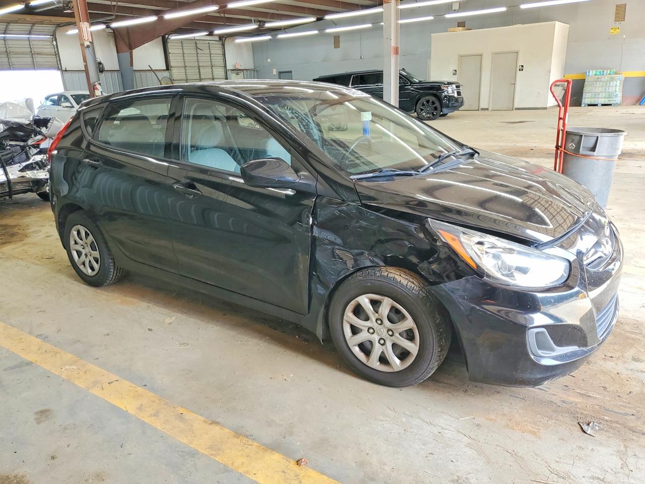 2013 Hyundai Accent Gs Черный vin: KMHCT5AE8DU088740