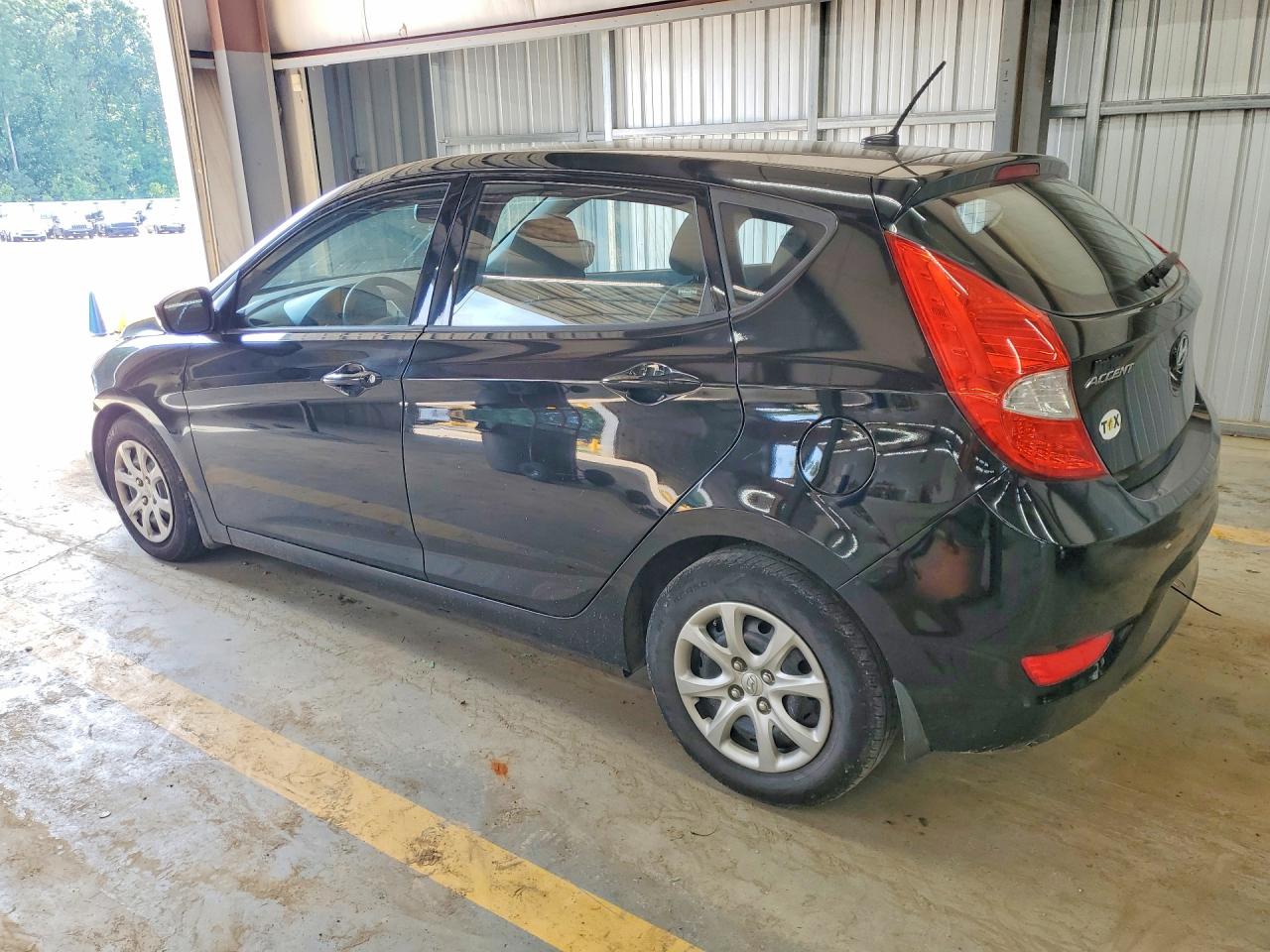 2013 Hyundai Accent Gs Черный vin: KMHCT5AE8DU088740