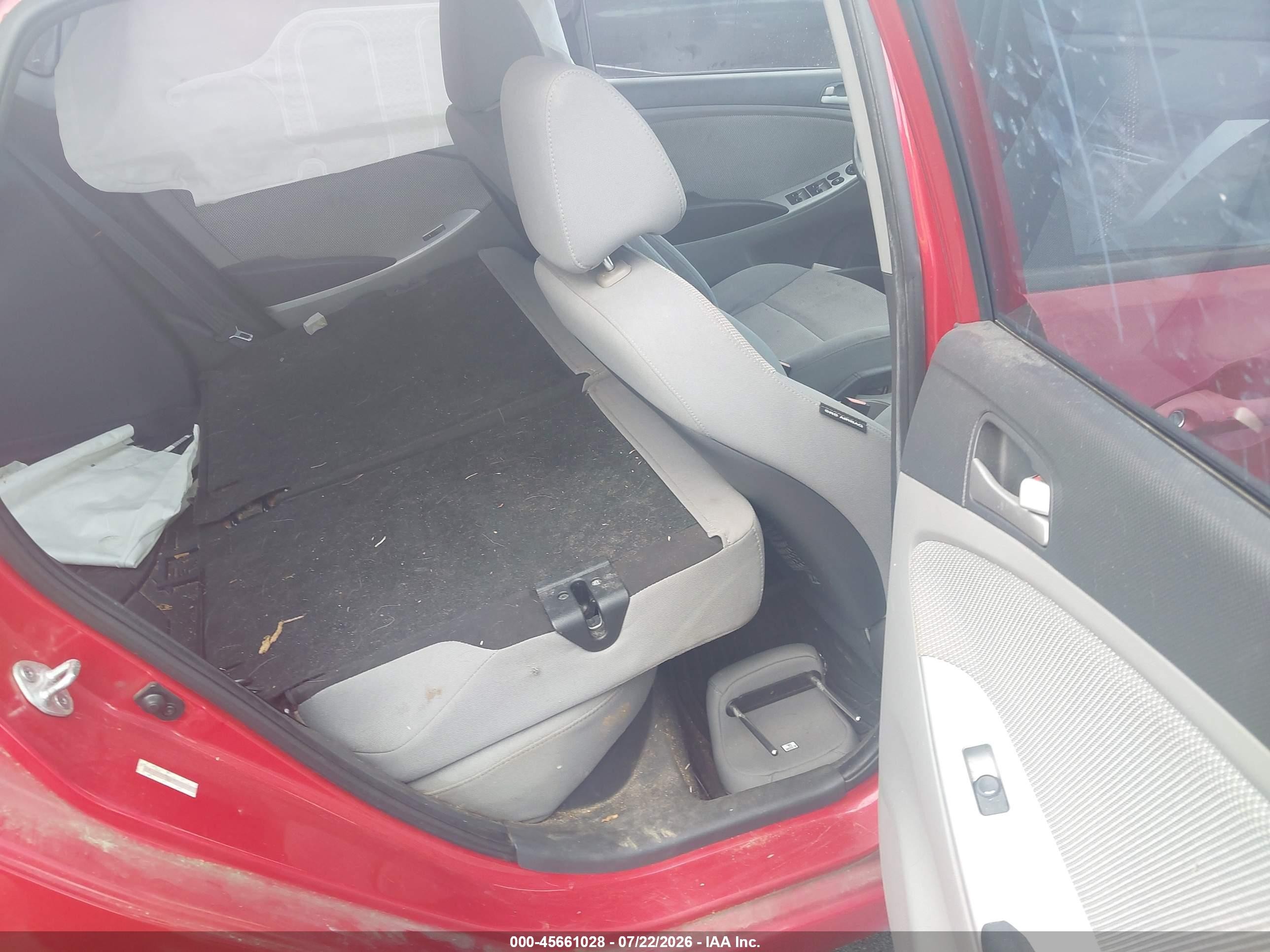 2013 Hyundai Accent Gs Red vin: KMHCT5AE8DU093646