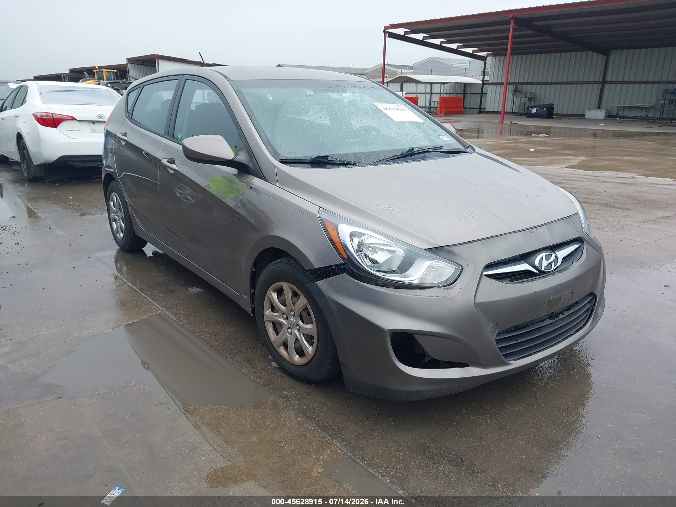 2013 Hyundai Accent Gs Brown vin: KMHCT5AE8DU131120
