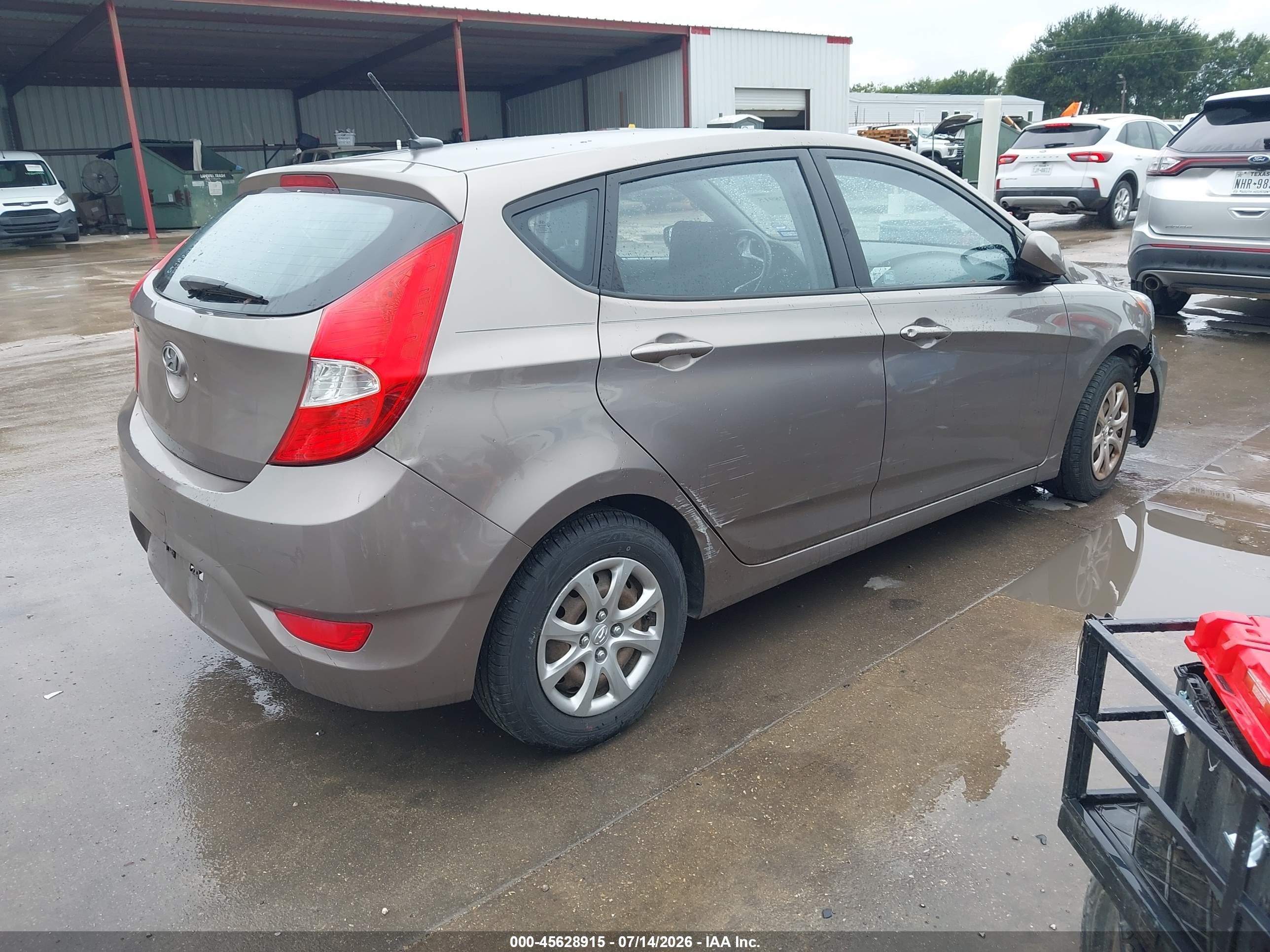 2013 Hyundai Accent Gs Brown vin: KMHCT5AE8DU131120