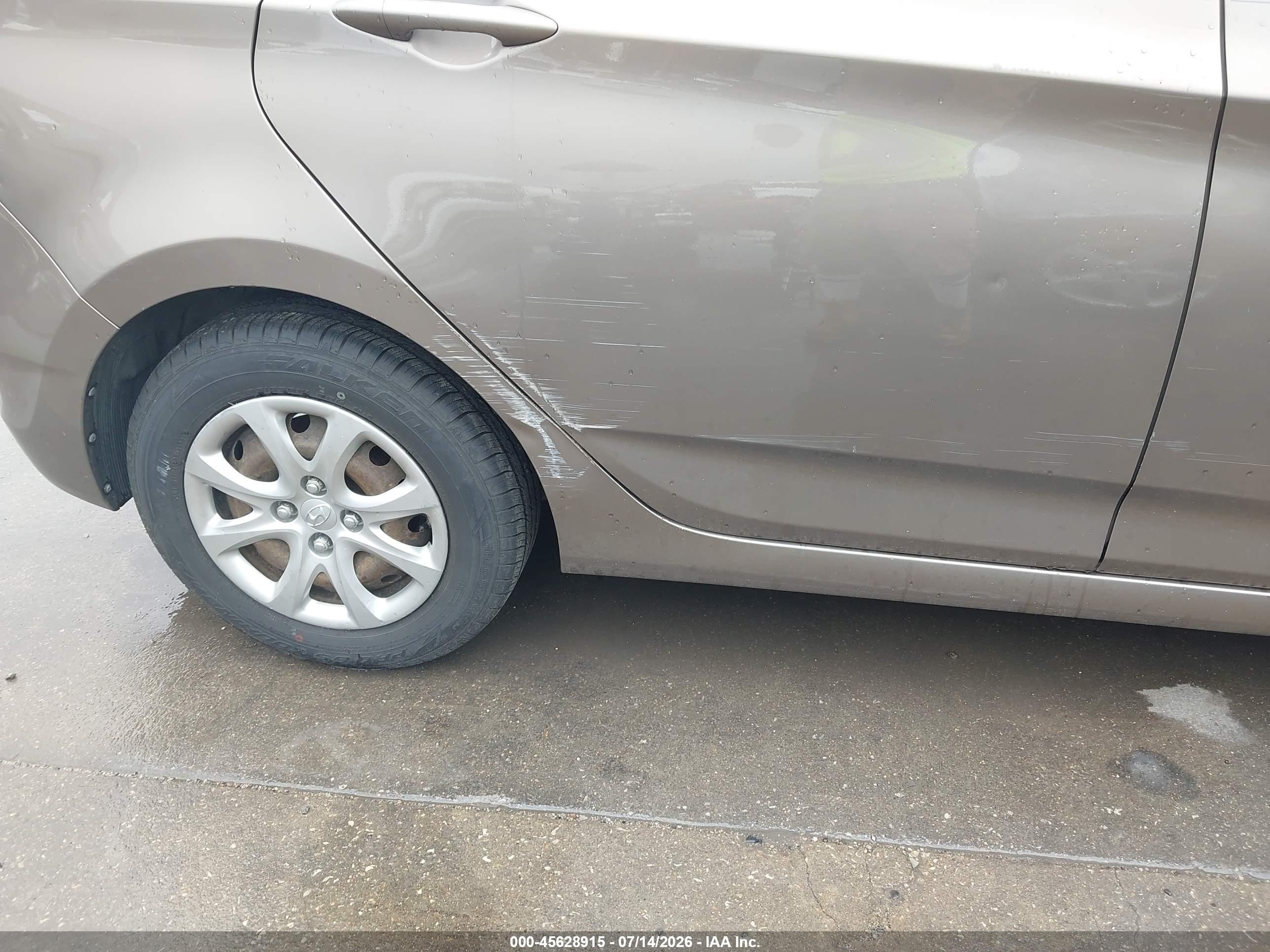 2013 Hyundai Accent Gs Brown vin: KMHCT5AE8DU131120