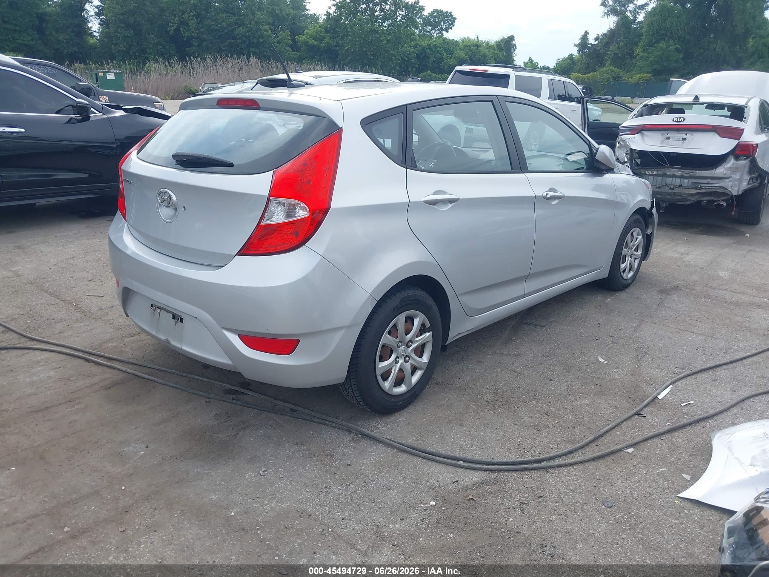 2014 Hyundai Accent Gs Silver vin: KMHCT5AE8EU146640