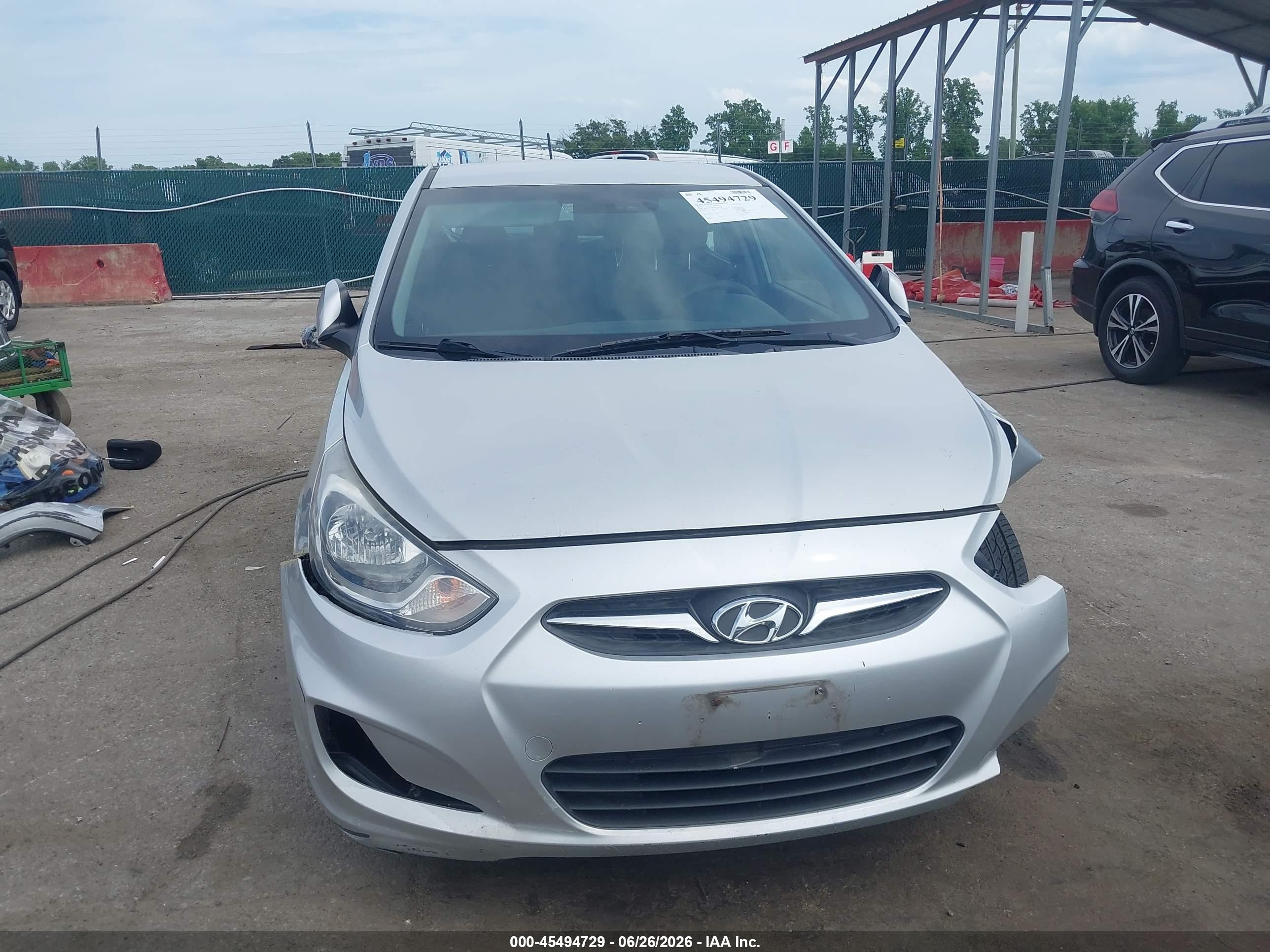 2014 Hyundai Accent Gs Silver vin: KMHCT5AE8EU146640