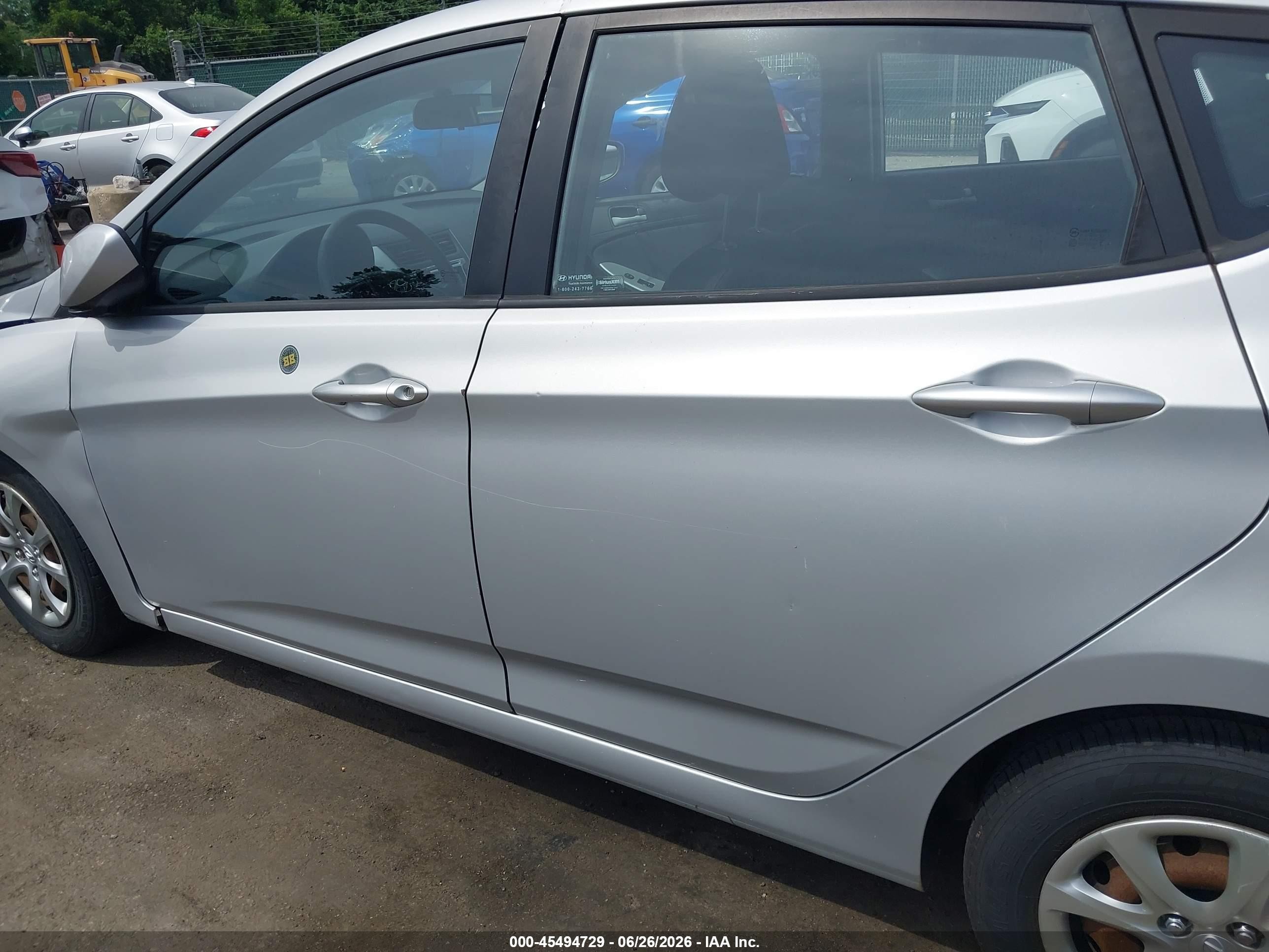 2014 Hyundai Accent Gs Silver vin: KMHCT5AE8EU146640