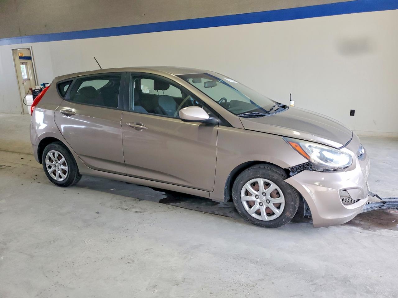 2014 Hyundai Accent Gs Tan vin: KMHCT5AE8EU188712