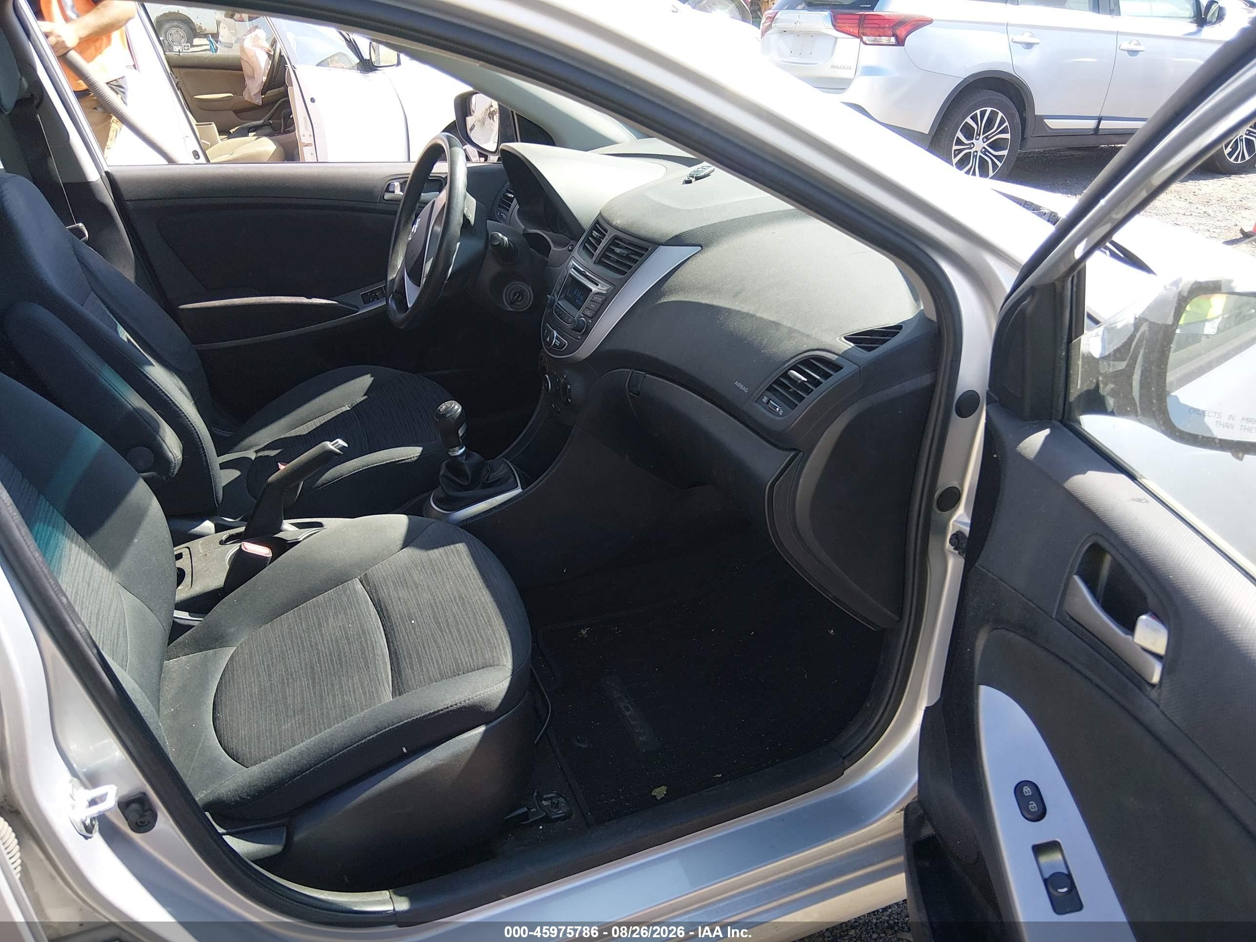 2015 Hyundai Accent Gs Silver vin: KMHCT5AE8FU206496