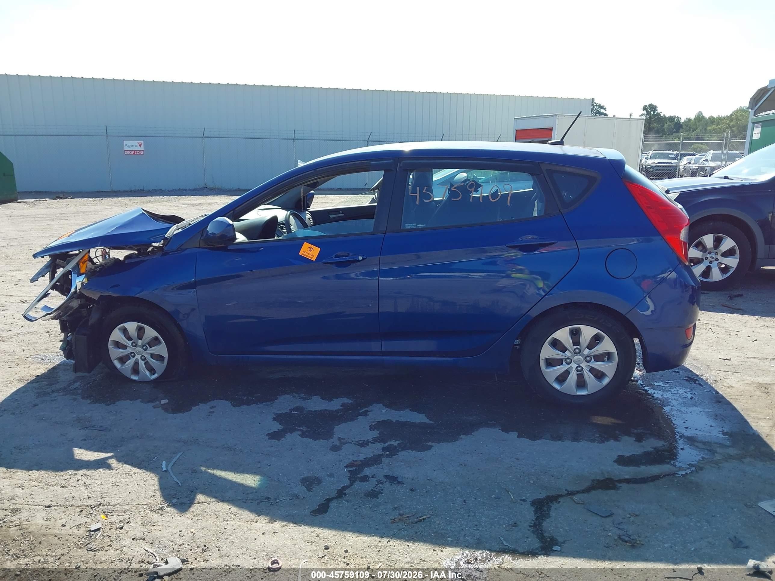 2015 Hyundai Accent Gs Blue vin: KMHCT5AE8FU210788